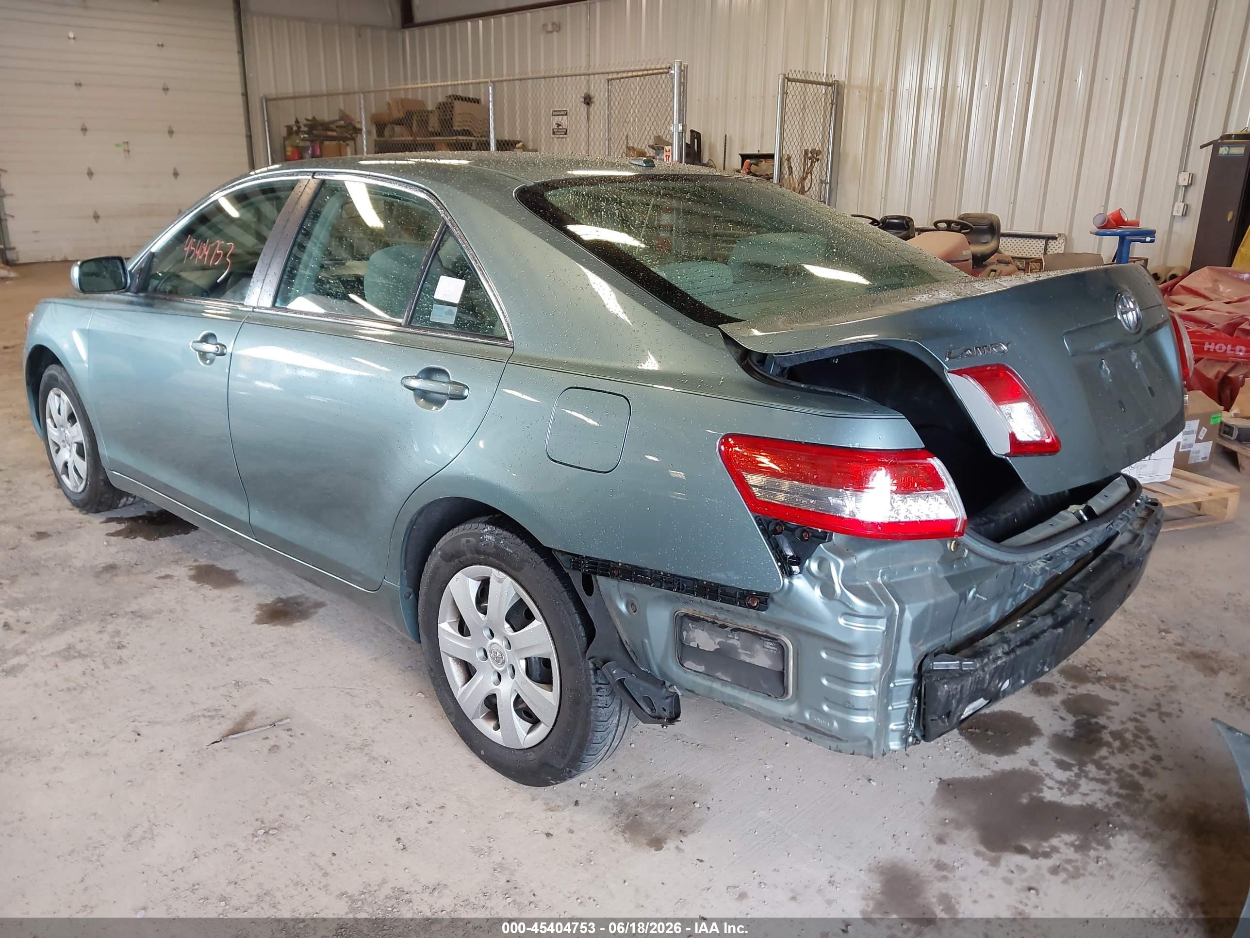 2011 Toyota Camry Le Blue vin: 4T1BF3EK4BU646099