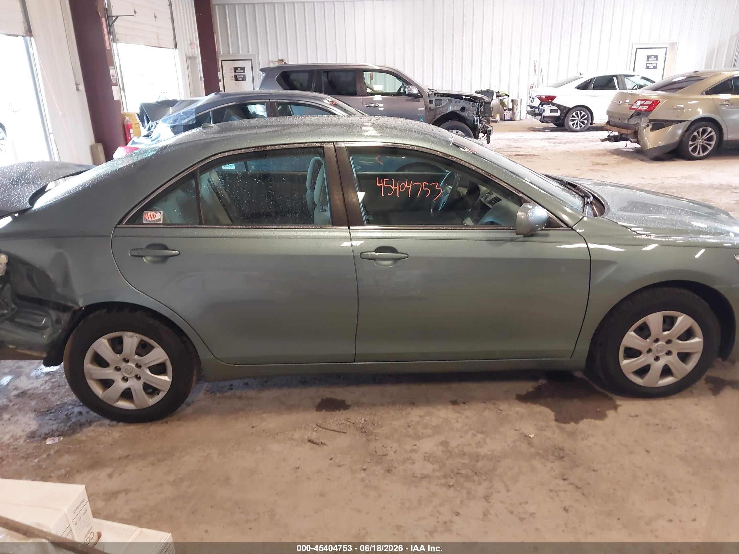 2011 Toyota Camry Le Blue vin: 4T1BF3EK4BU646099