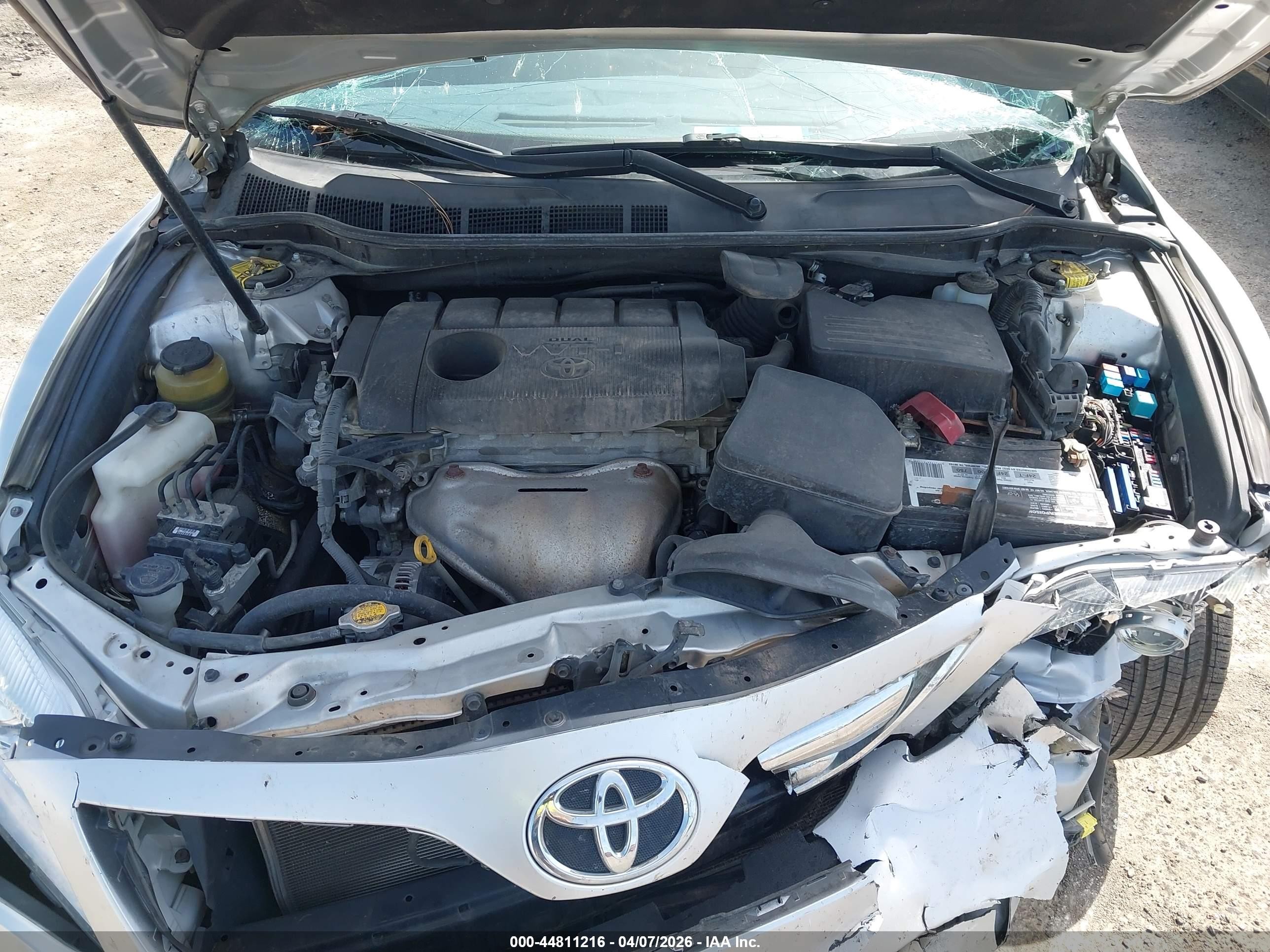 2011 Toyota Camry Le Silver vin: 4T1BF3EK4BU646281