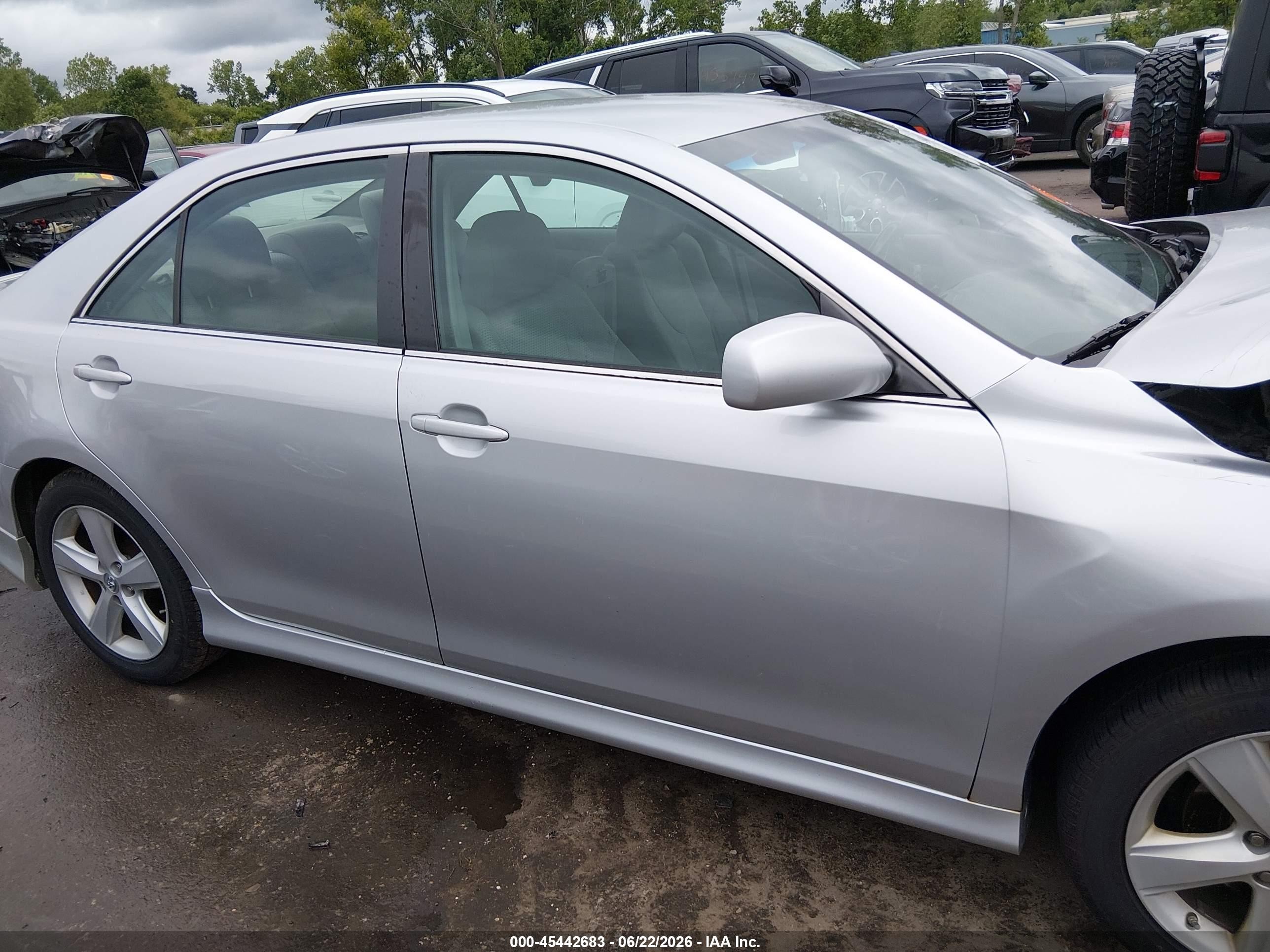 2011 Toyota Camry Se Silver vin: 4T1BF3EK4BU663503