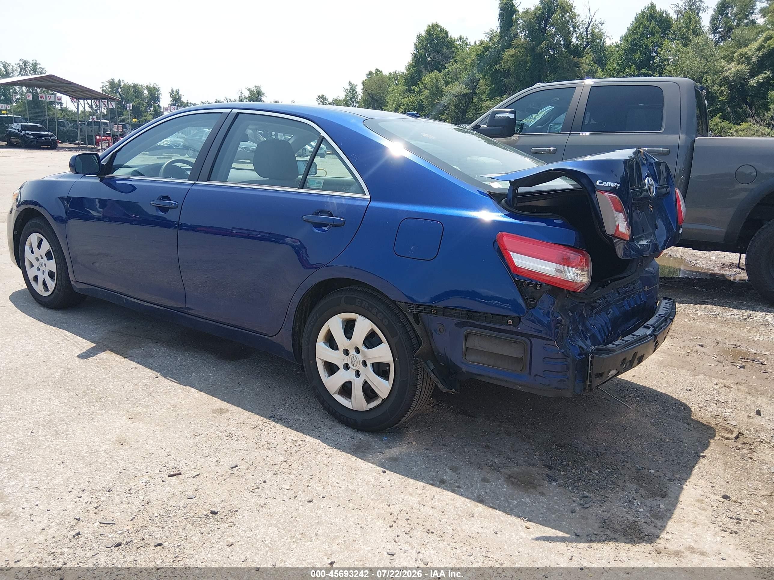 2011 Toyota Camry Le Blue vin: 4T1BF3EK4BU672329