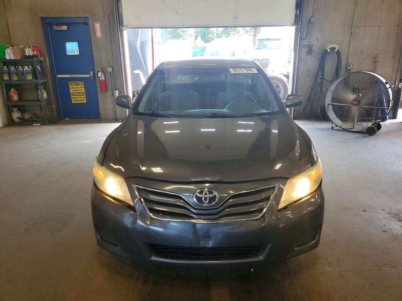 2011 Toyota Camry Le Gray vin: 4T1BF3EK4BU676817