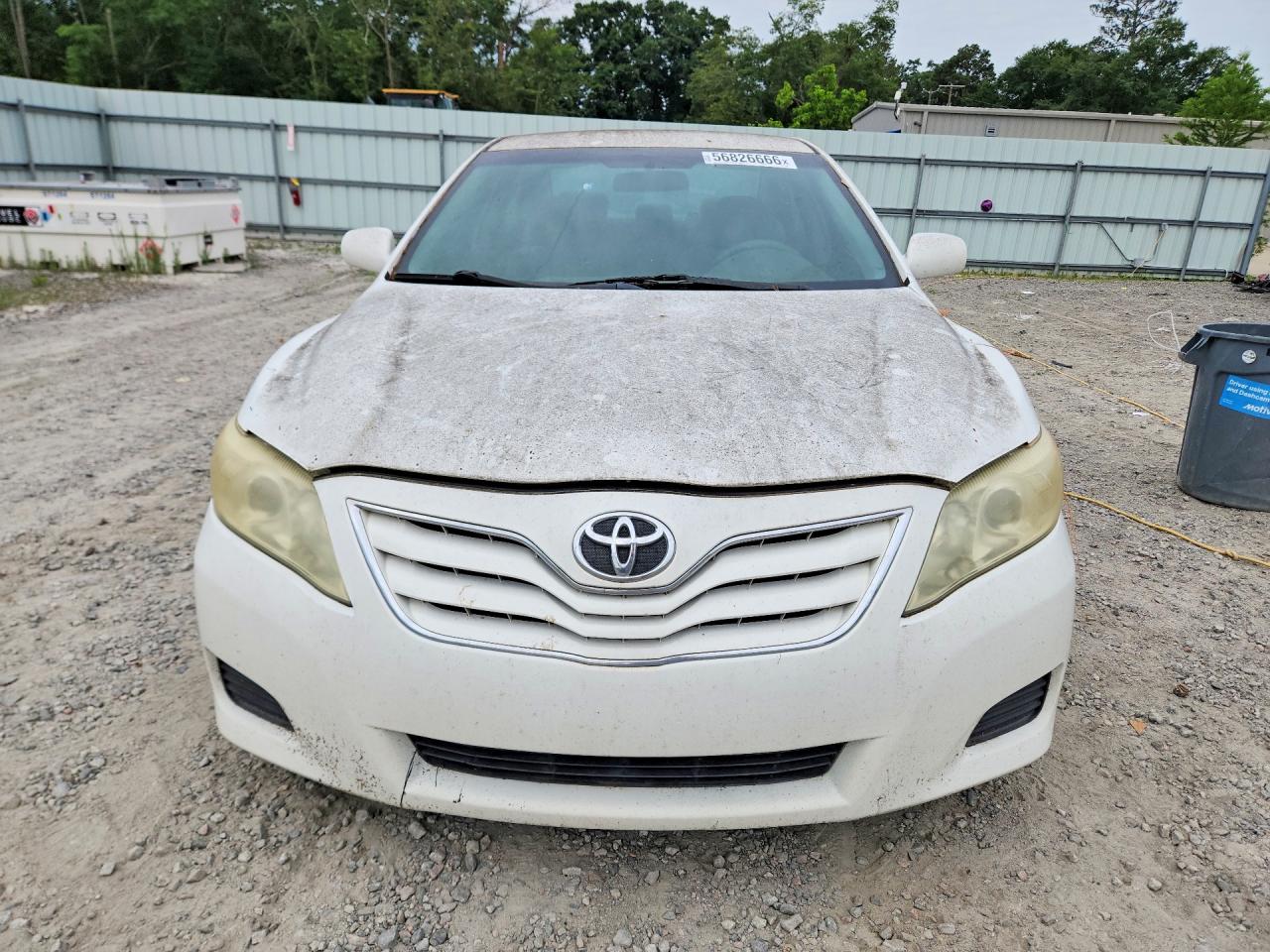 2011 Toyota Camry Base White vin: 4T1BF3EK4BU681063