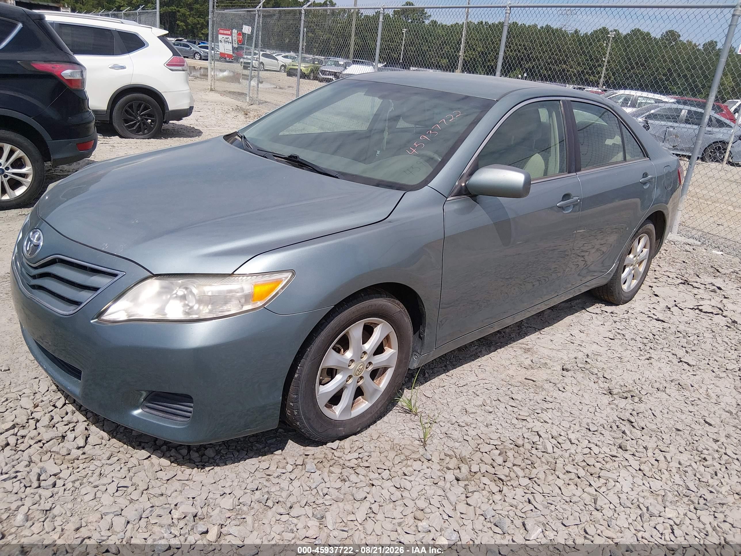 2011 Toyota Camry Le Light Blue vin: 4T1BF3EK4BU687039