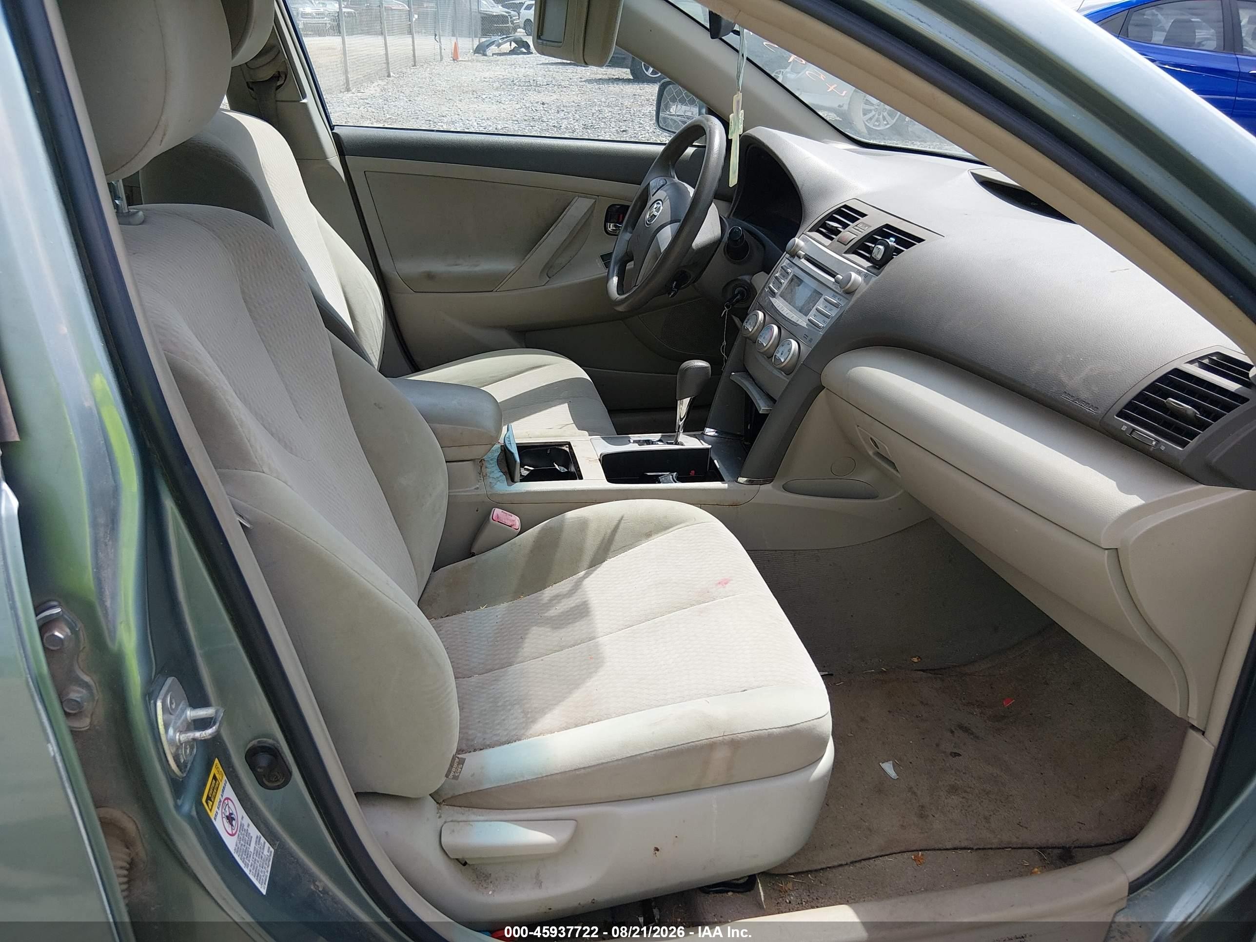 2011 Toyota Camry Le Light Blue vin: 4T1BF3EK4BU687039