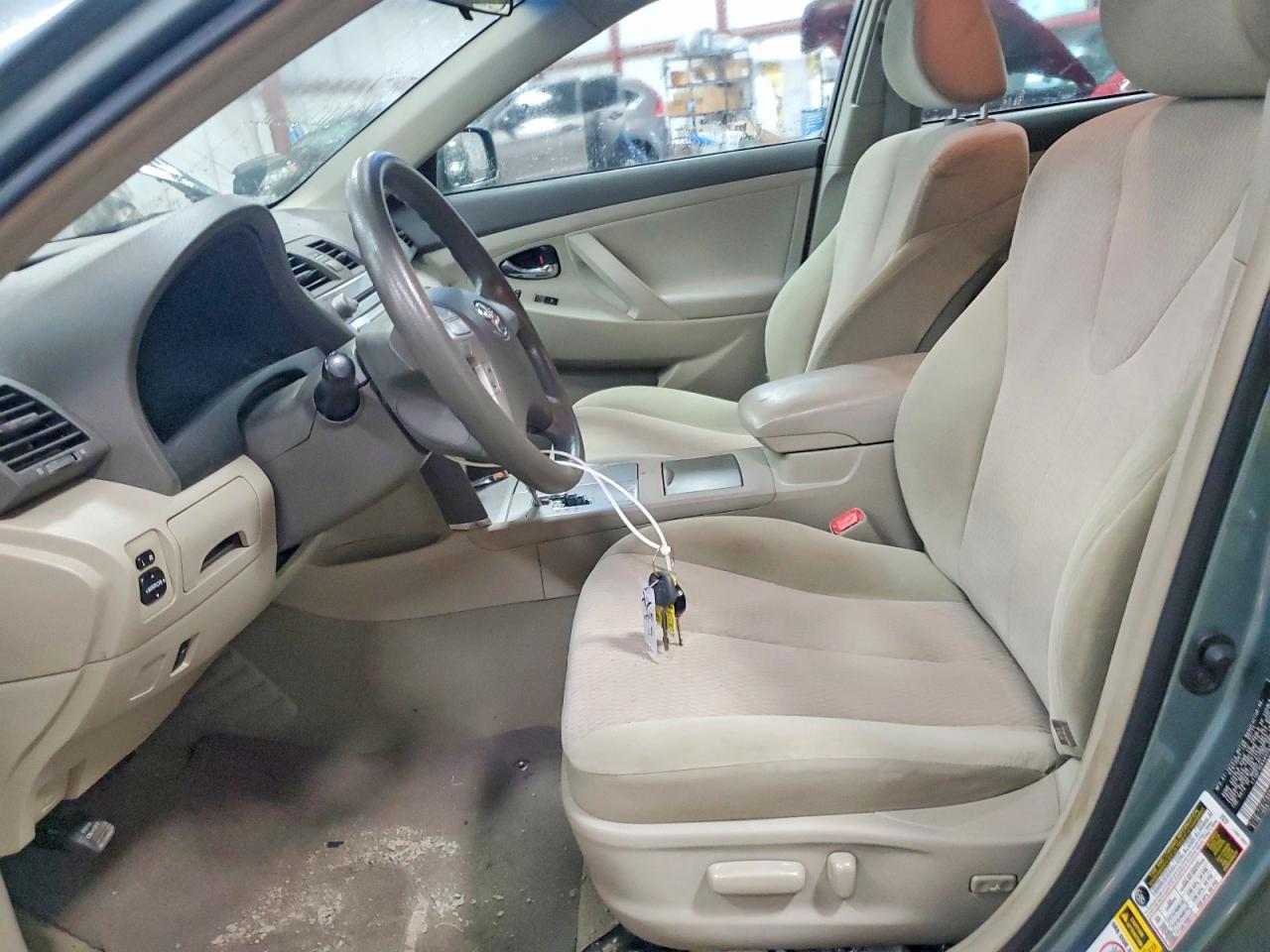 2011 Toyota Camry Le Blue vin: 4T1BF3EK4BU707595
