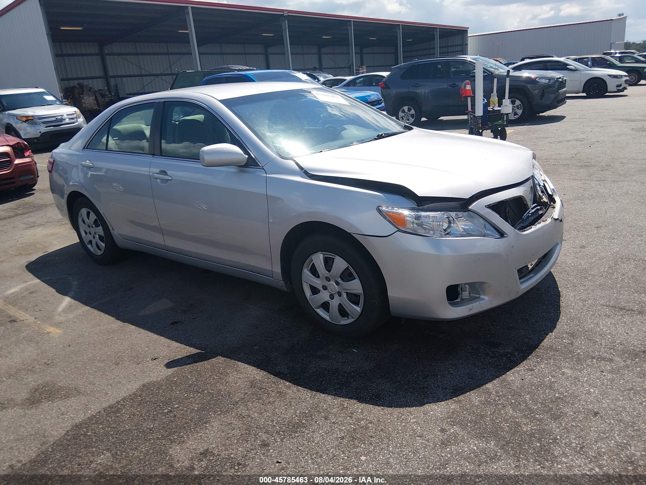 2011 Toyota Camry   Серебряный vin: 4T1BF3EK4BU708861