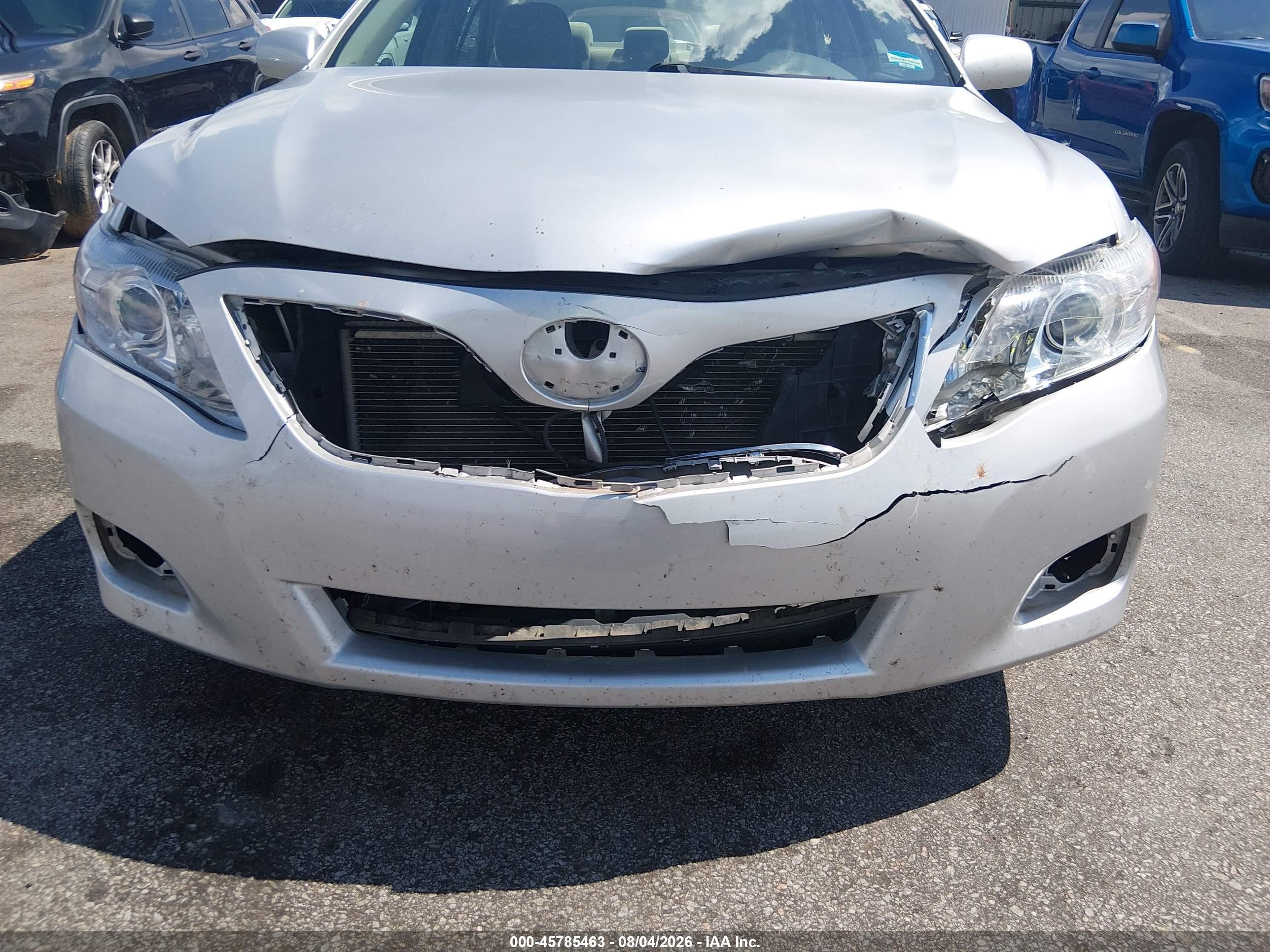 2011 Toyota Camry   Серебряный vin: 4T1BF3EK4BU708861