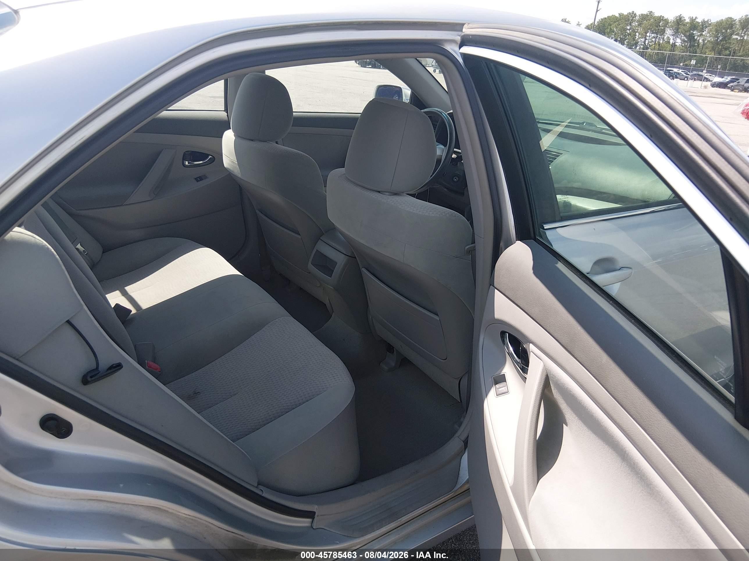 2011 Toyota Camry   Серебряный vin: 4T1BF3EK4BU708861