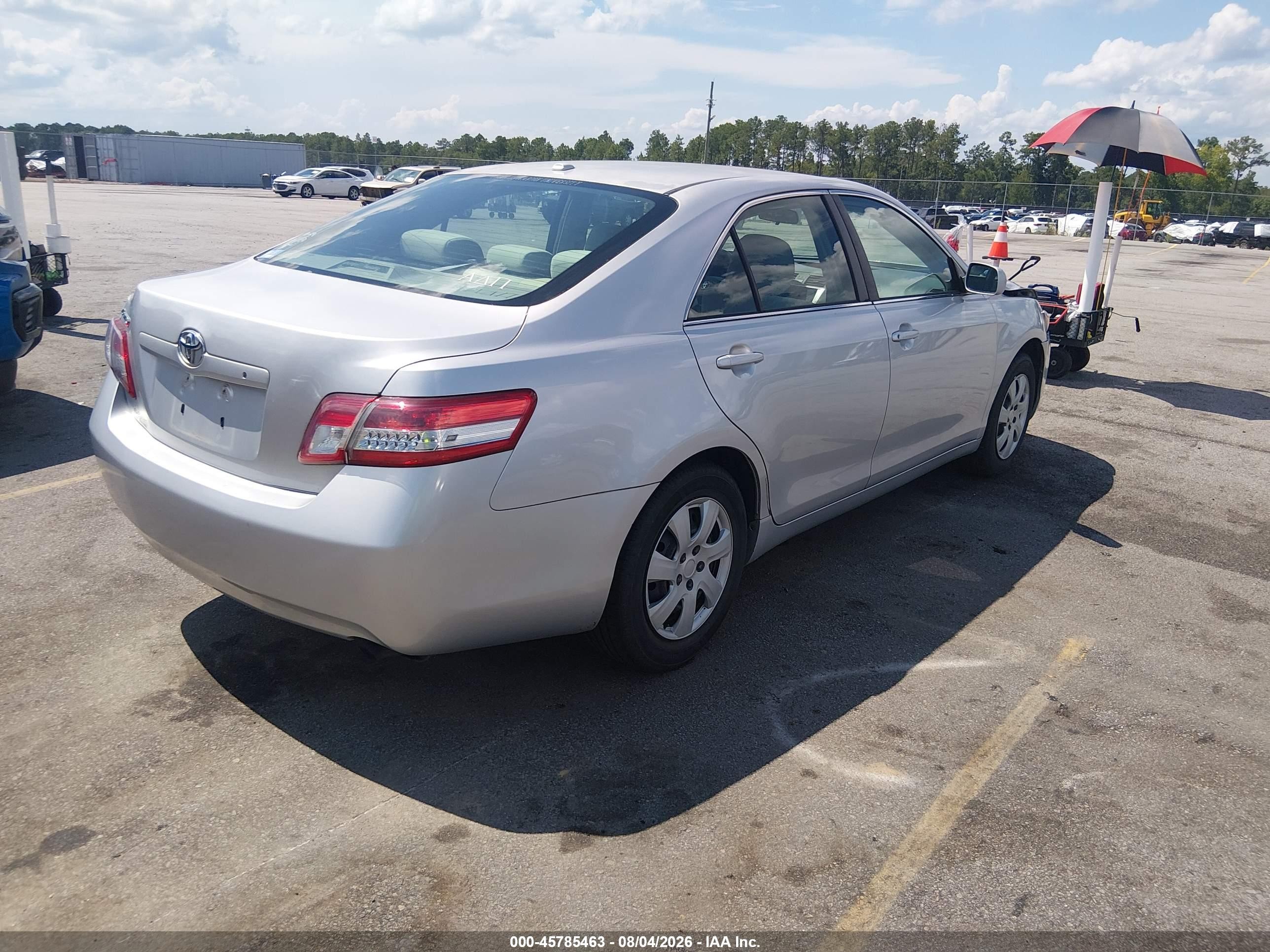 2011 Toyota Camry   Серебряный vin: 4T1BF3EK4BU708861