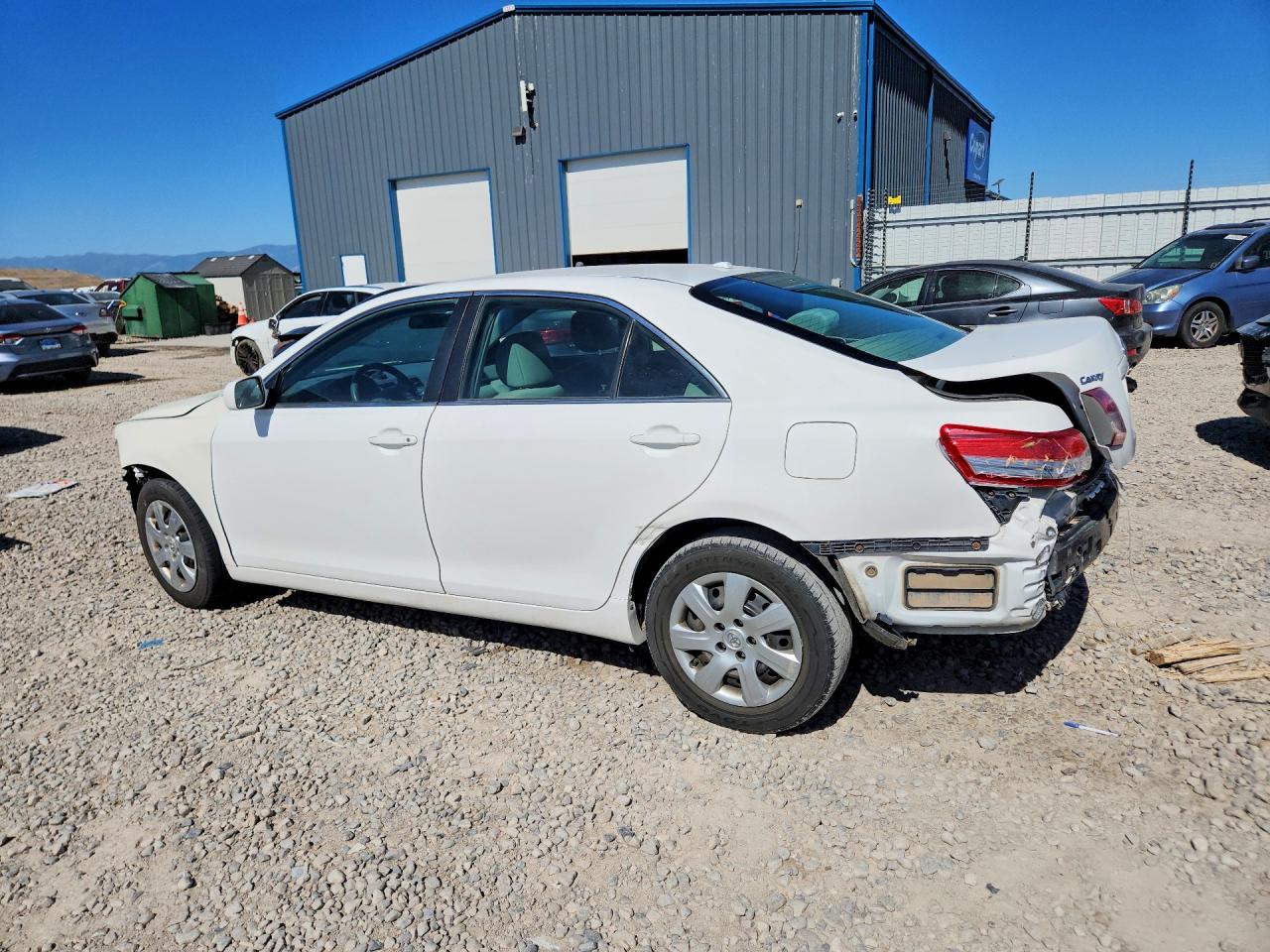 2011 Toyota Camry Le White vin: 4T1BF3EK4BU709086
