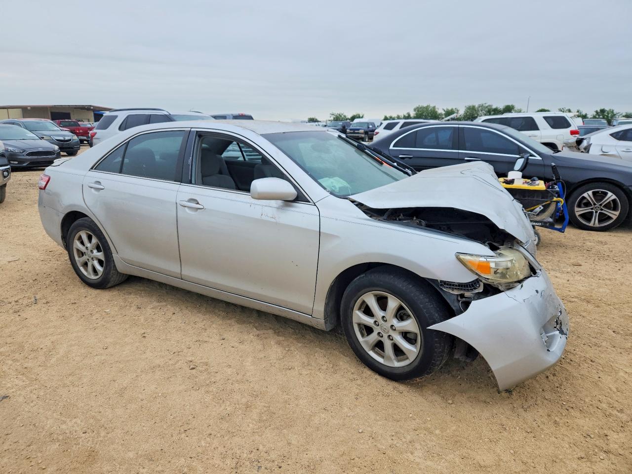 2011 Toyota Camry Silver vin: 4T1BF3EK4BU712019