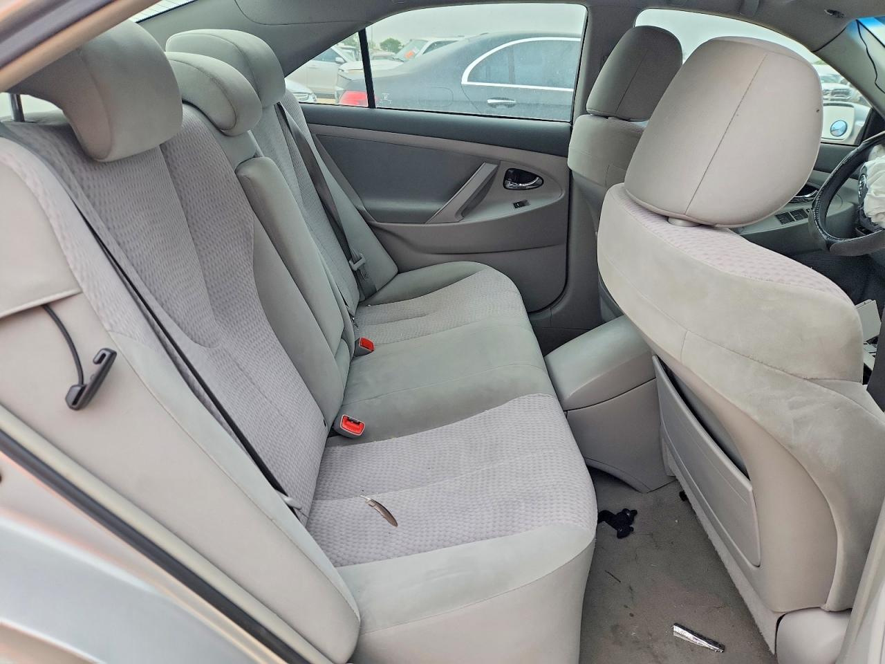 2011 Toyota Camry Silver vin: 4T1BF3EK4BU712019