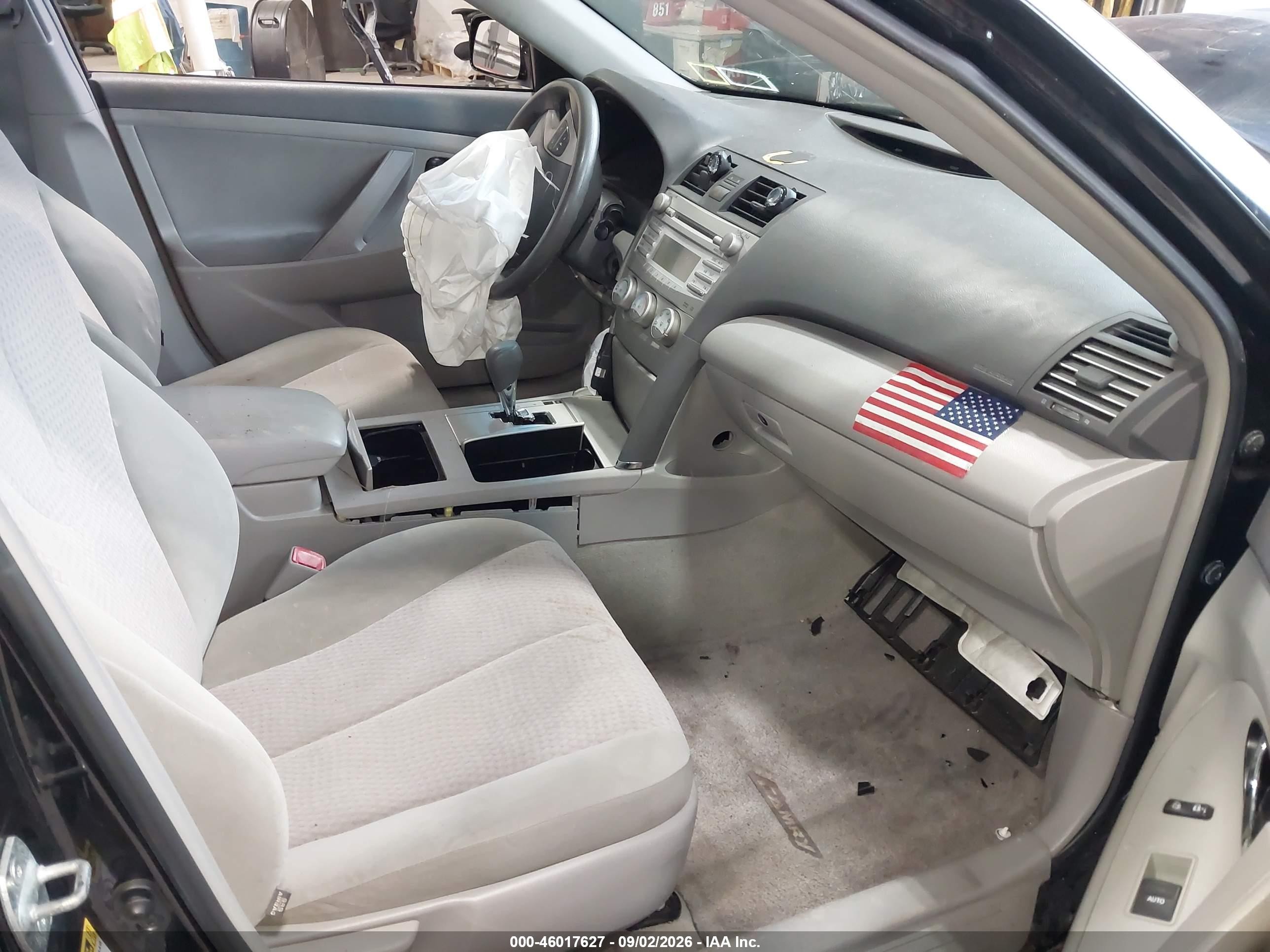 2011 Toyota Camry   Black vin: 4T1BF3EK4BU721660