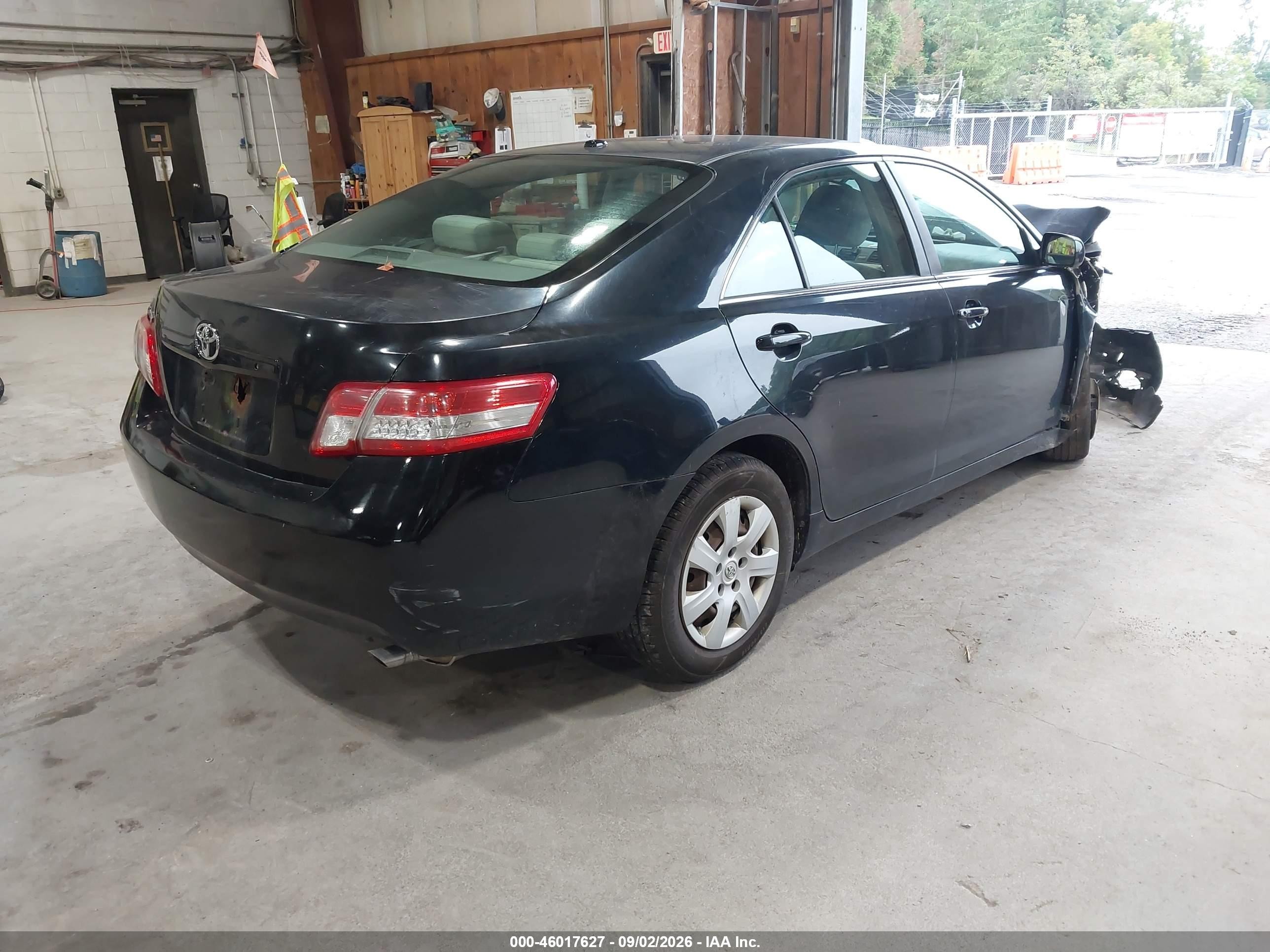 2011 Toyota Camry   Black vin: 4T1BF3EK4BU721660