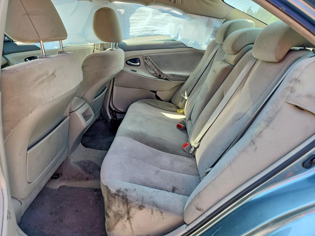 2011 Toyota Camry Le Silver vin: 4T1BF3EK4BU730925