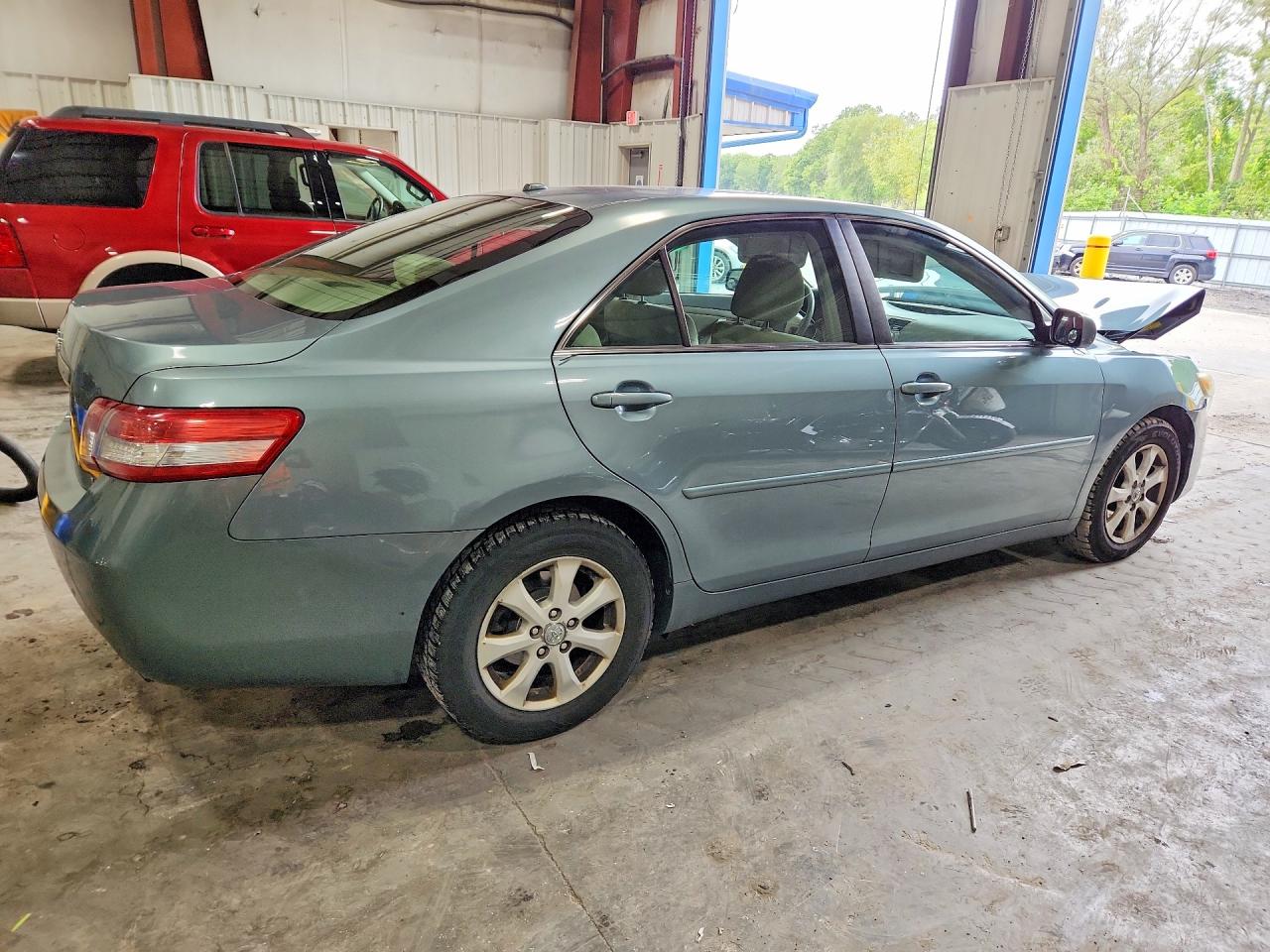 2011 Toyota Camry Le Turquoise vin: 4T1BF3EK4BU736014