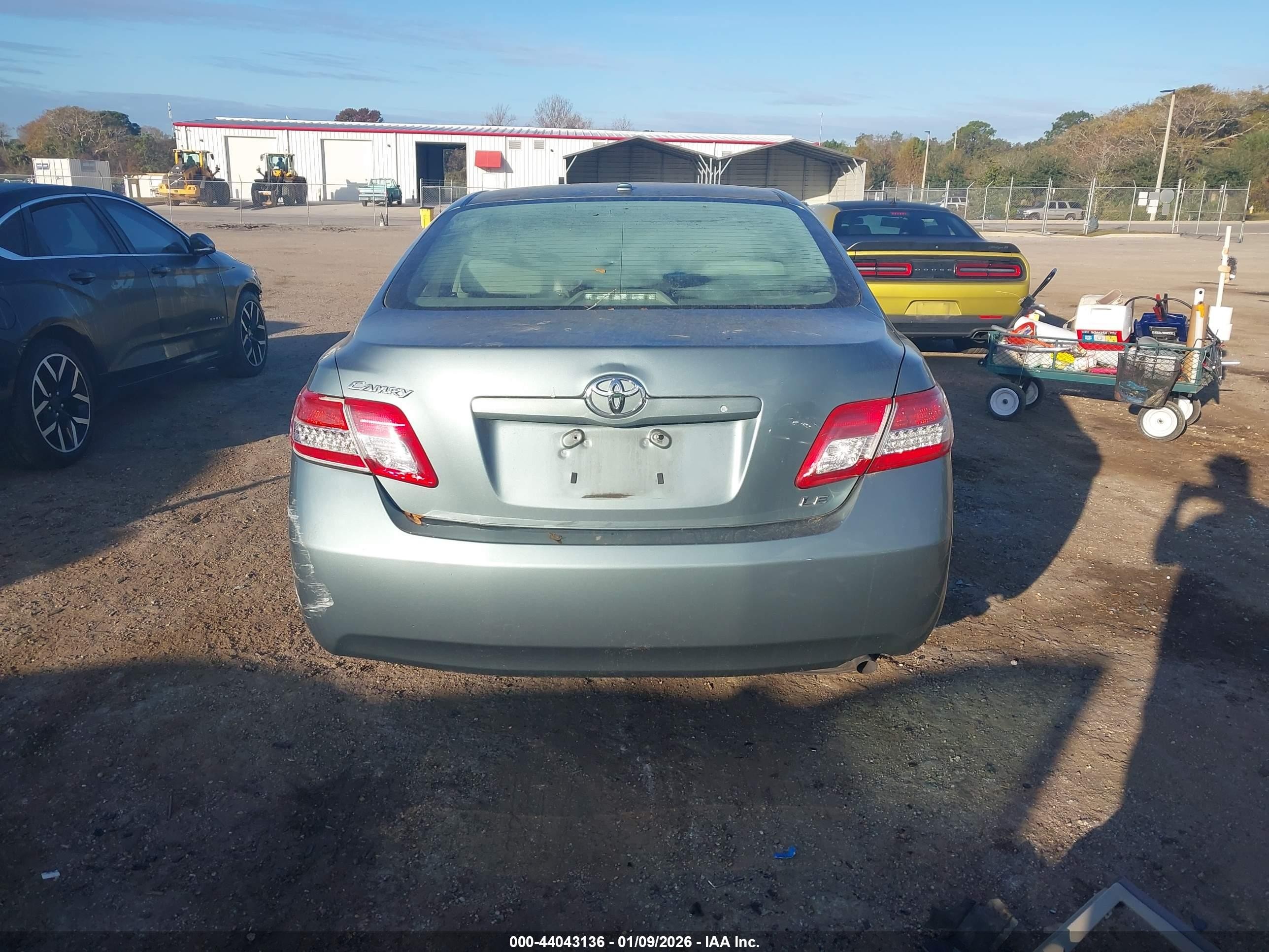 2011 Toyota Camry Le Light Blue vin: 4T1BF3EK4BU752472