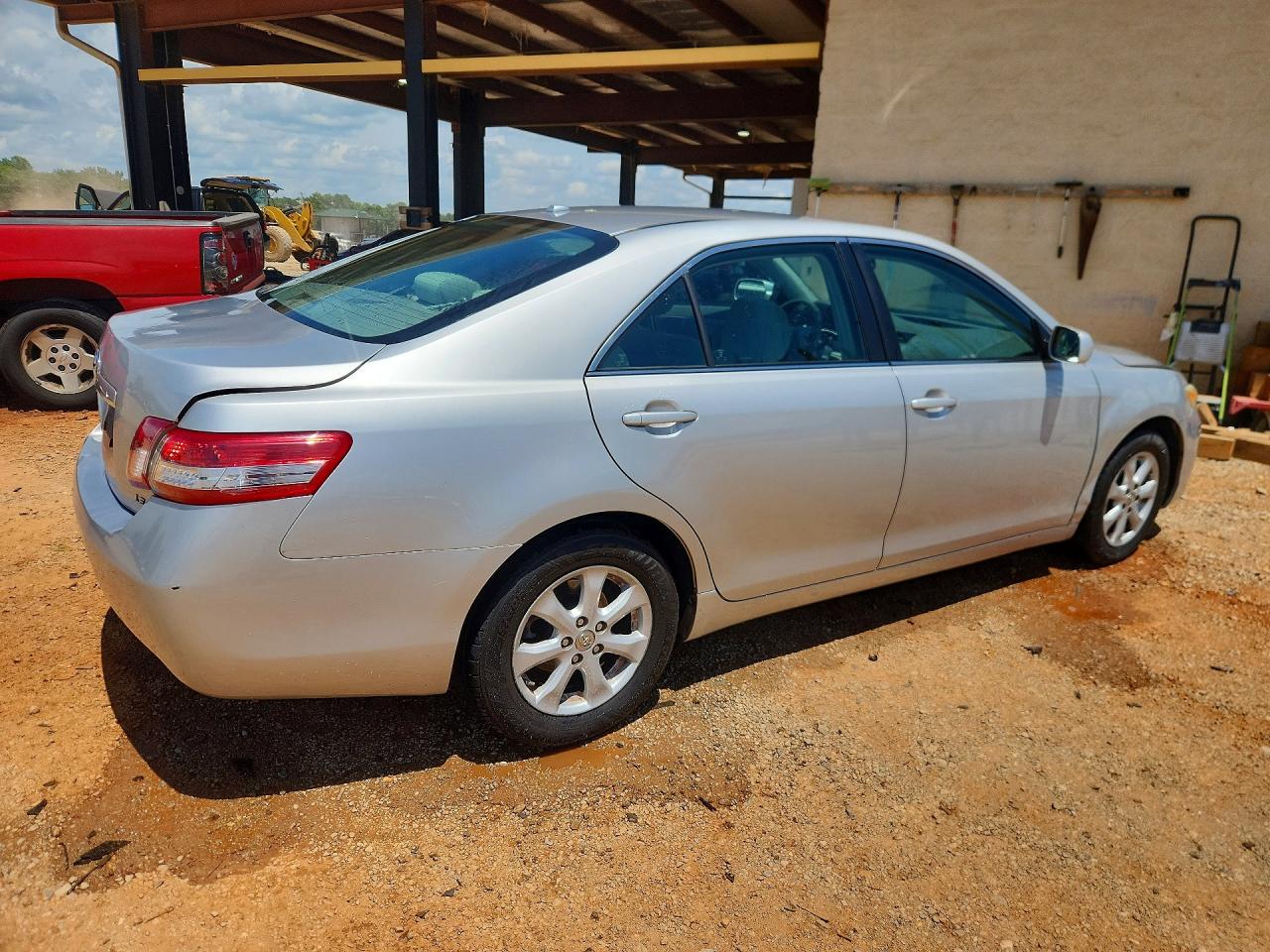 2011 Toyota Camry Le Silver vin: 4T1BF3EK4BU754044