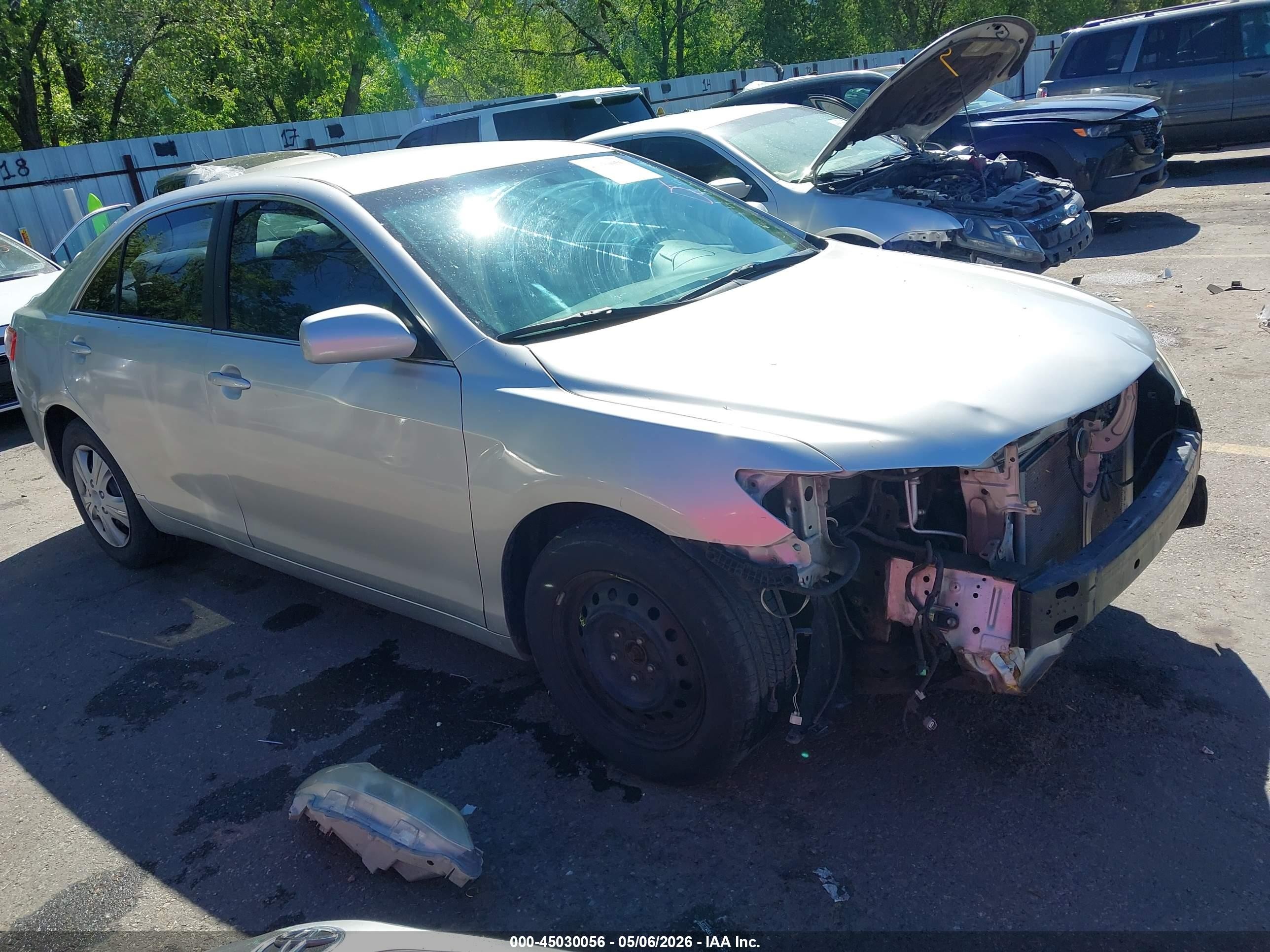 2011 Toyota Camry Le Silver vin: 4T1BF3EK4BU759812
