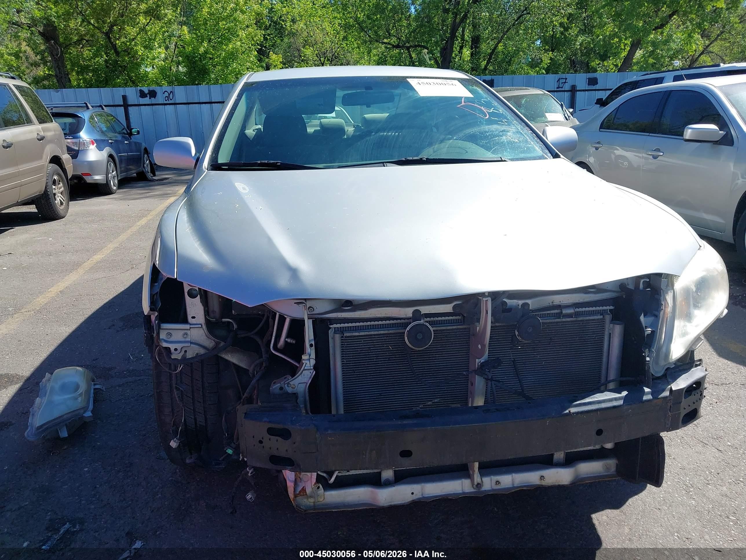 2011 Toyota Camry Le Silver vin: 4T1BF3EK4BU759812