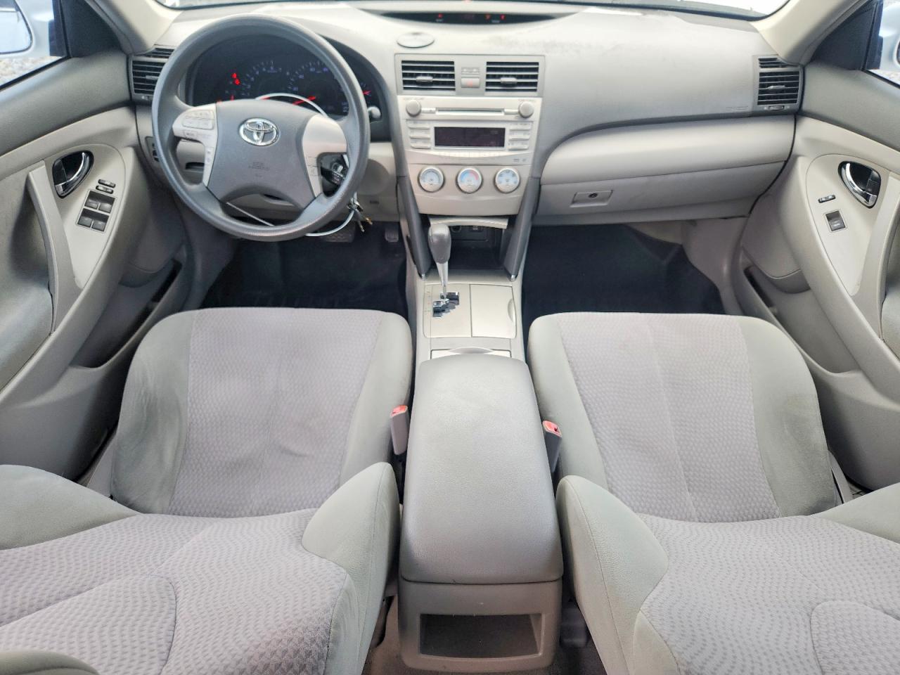 2011 Toyota Camry Le White vin: 4T1BF3EK4BU762967