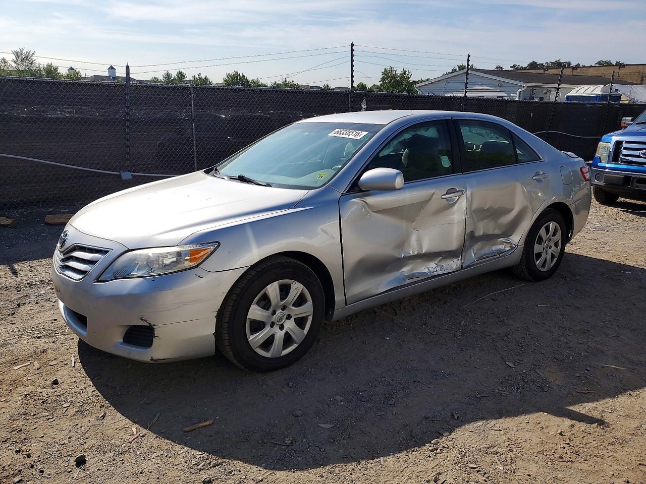2011 Toyota Camry Le Silver vin: 4T1BF3EK4BU763763