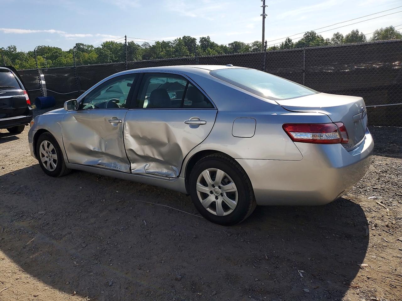 2011 Toyota Camry Le Silver vin: 4T1BF3EK4BU763763