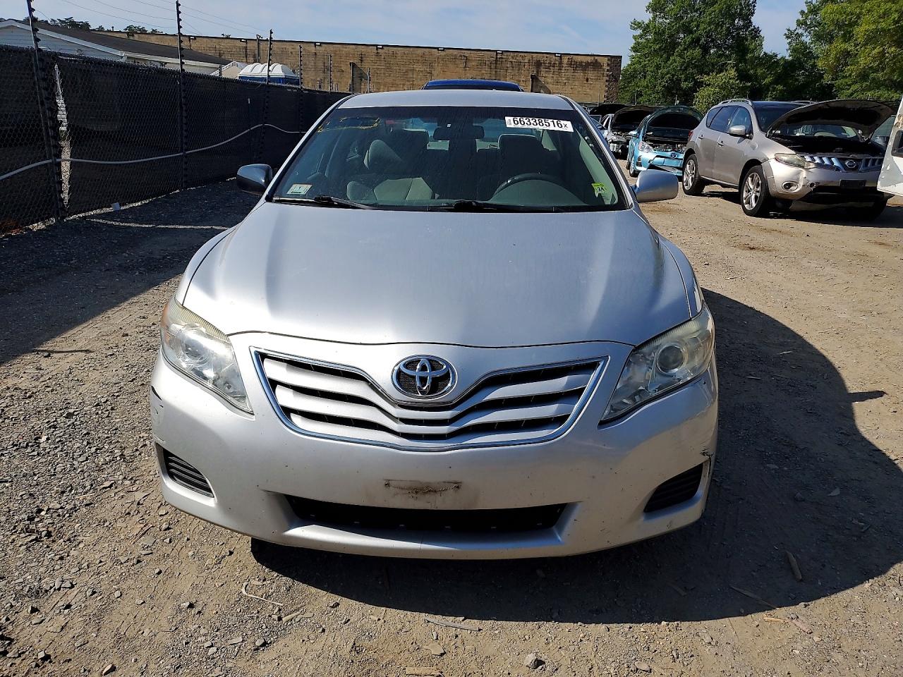 2011 Toyota Camry Le Silver vin: 4T1BF3EK4BU763763