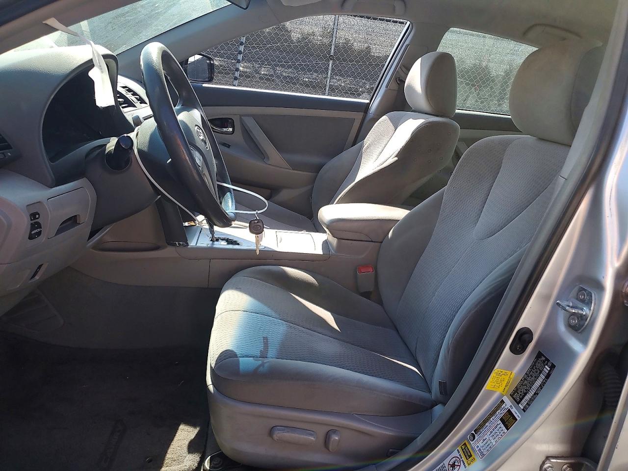 2011 Toyota Camry Le Silver vin: 4T1BF3EK4BU763763