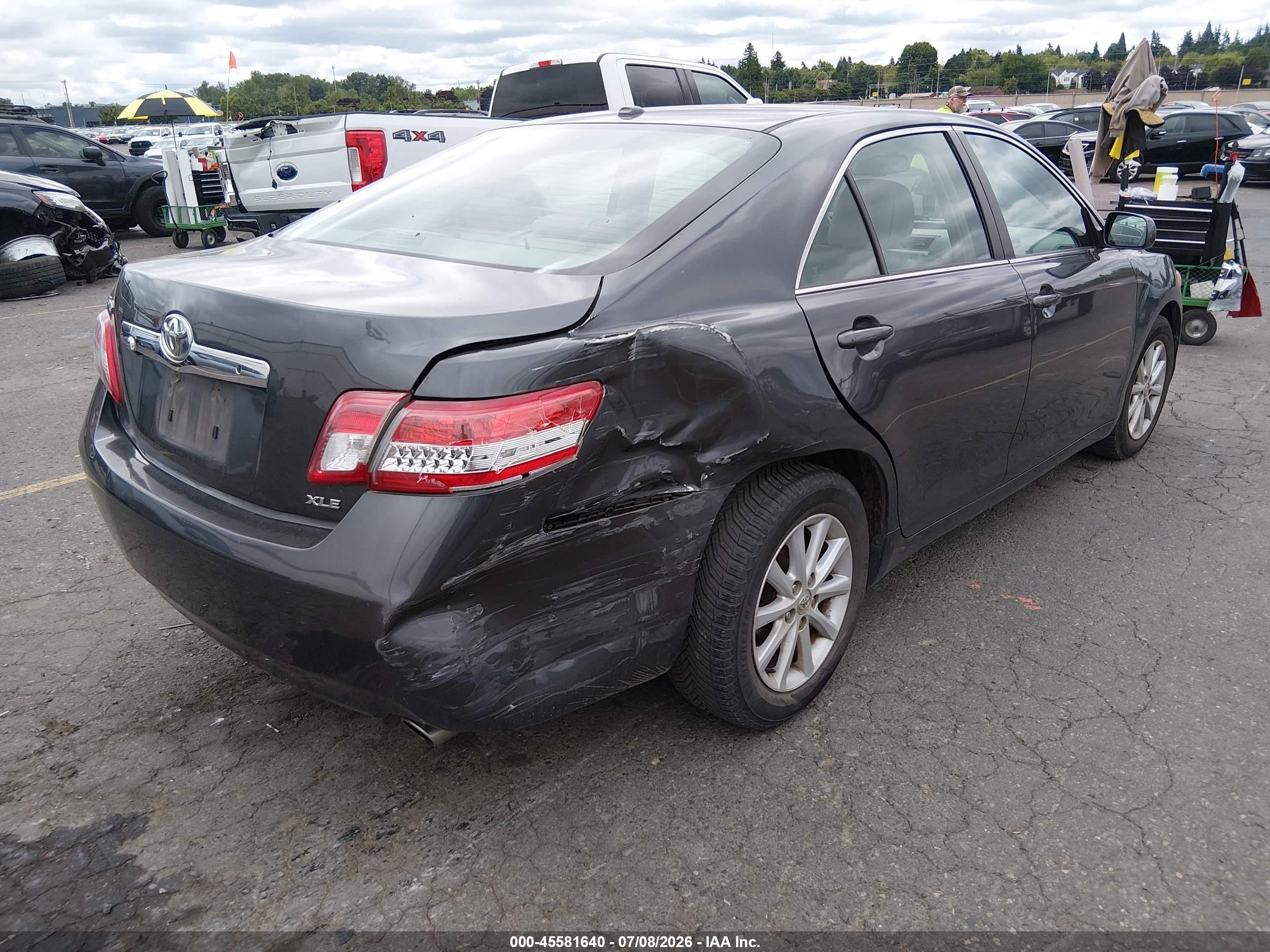 2010 Toyota Camry Xle Серый vin: 4T1BF3EK5AU004604