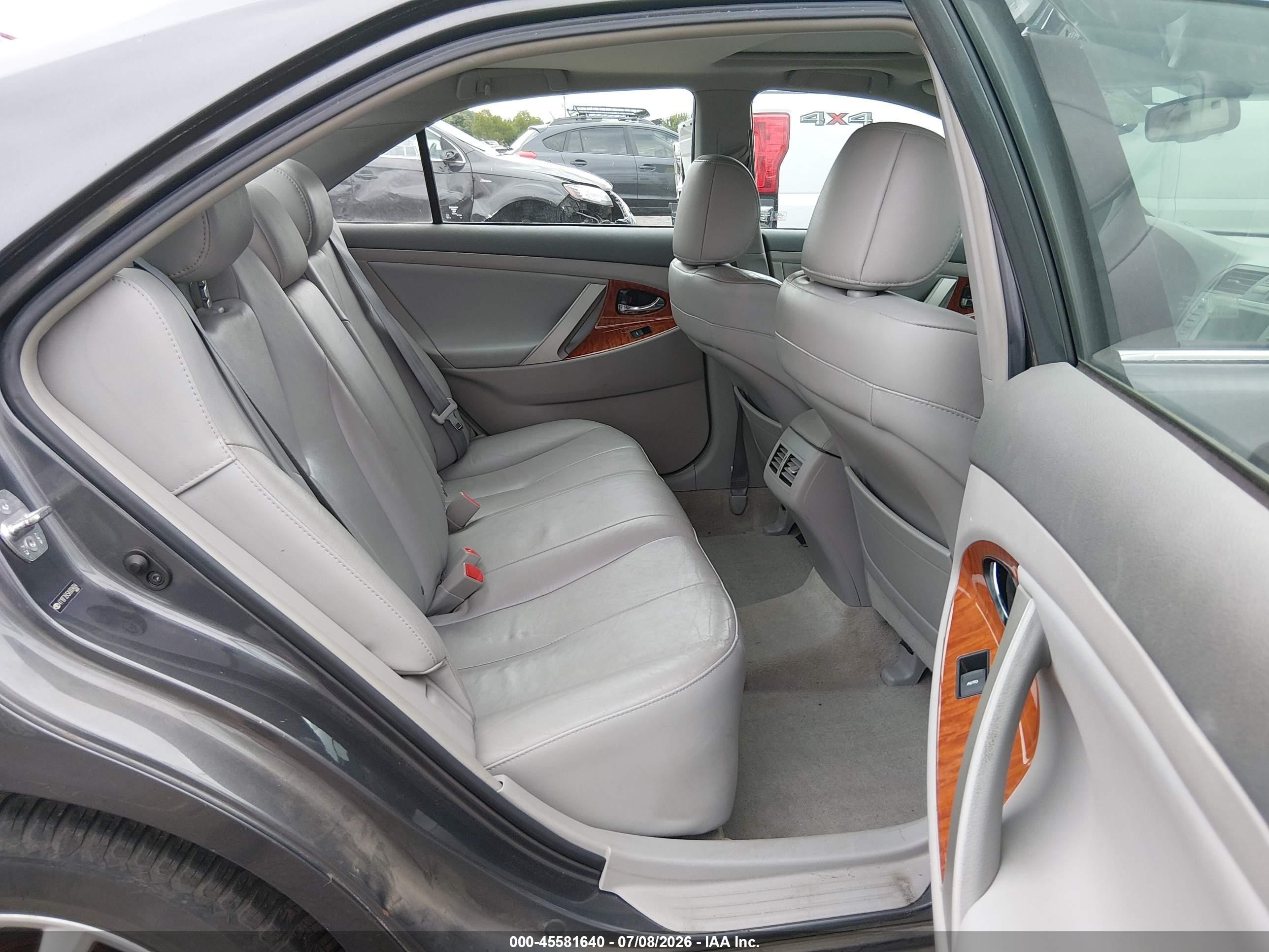 2010 Toyota Camry Xle Серый vin: 4T1BF3EK5AU004604
