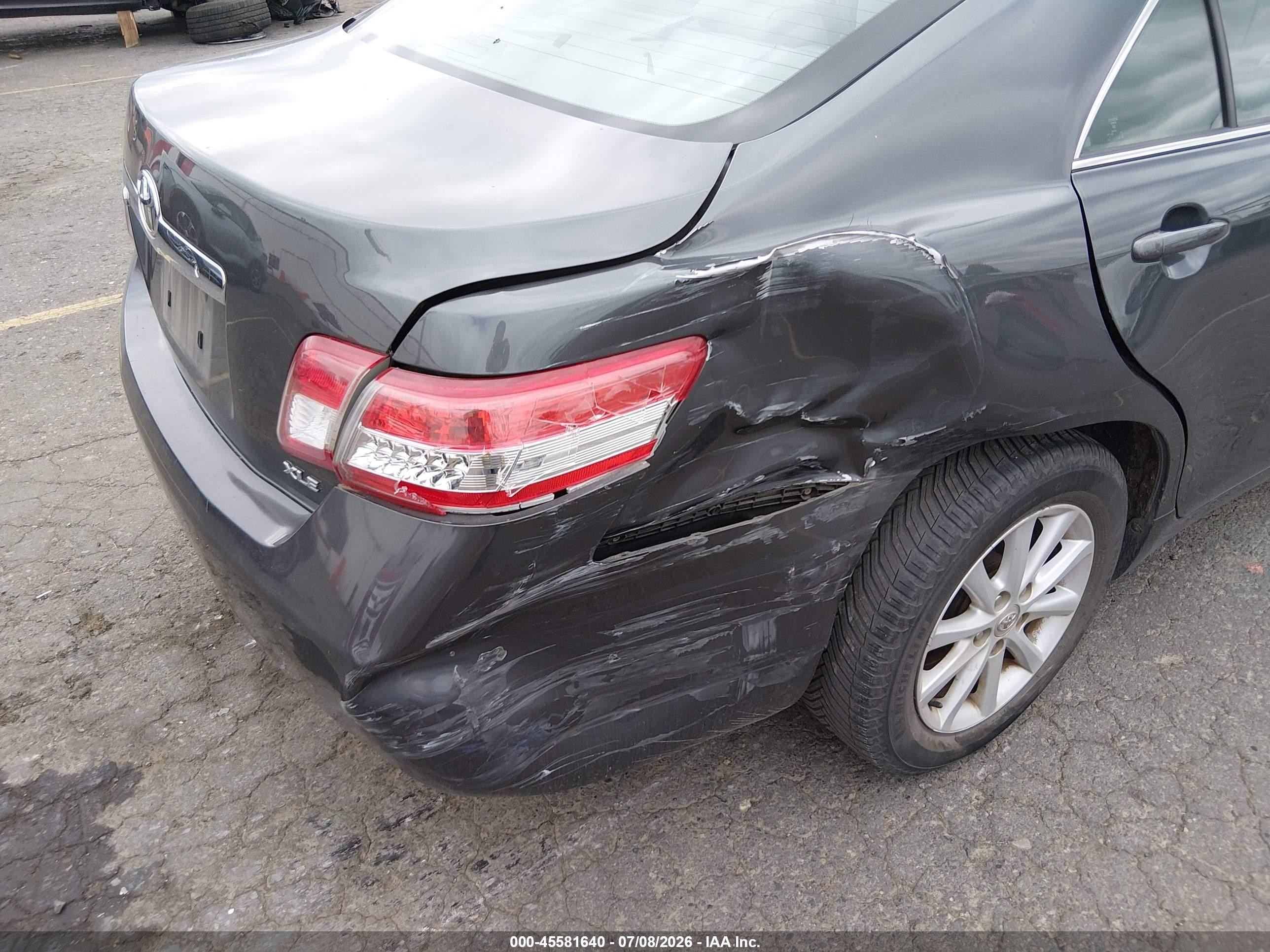 2010 Toyota Camry Xle Серый vin: 4T1BF3EK5AU004604