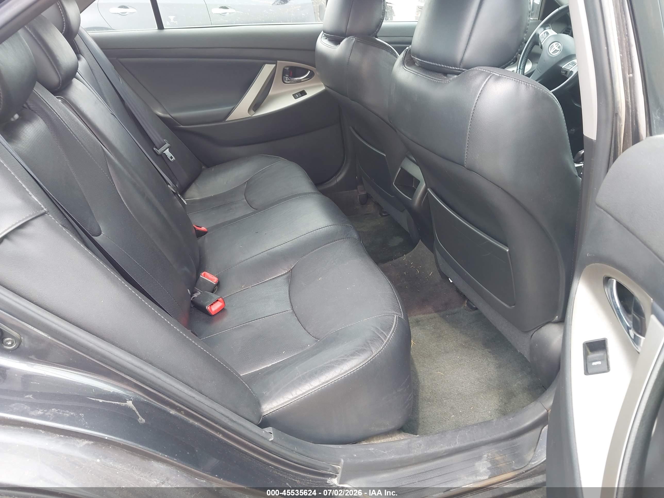 2010 Toyota Camry Se Gray vin: 4T1BF3EK5AU016624