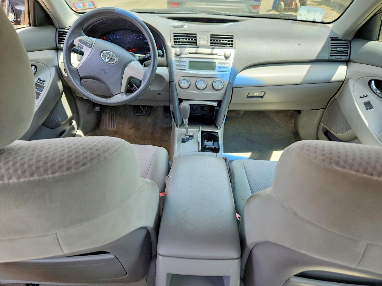 2010 Toyota Camry Le Black vin: 4T1BF3EK5AU025968