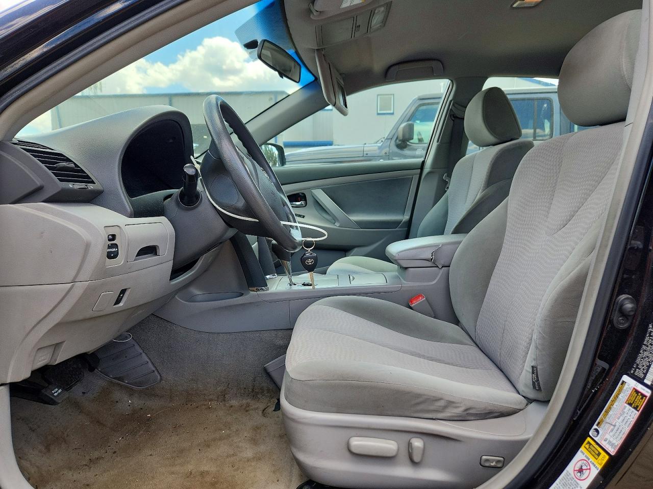 2010 Toyota Camry Le Black vin: 4T1BF3EK5AU025968