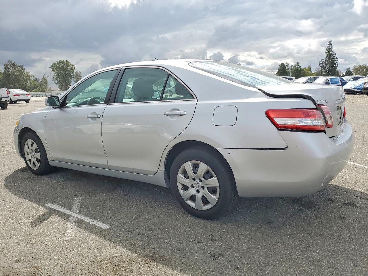 2010 Toyota Camry Base Silver vin: 4T1BF3EK5AU033410