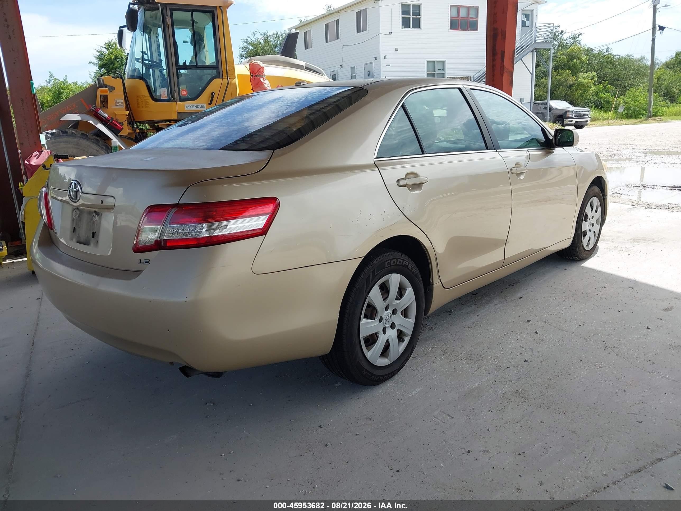 2010 Toyota Camry Le Желто-коричневый vin: 4T1BF3EK5AU037232
