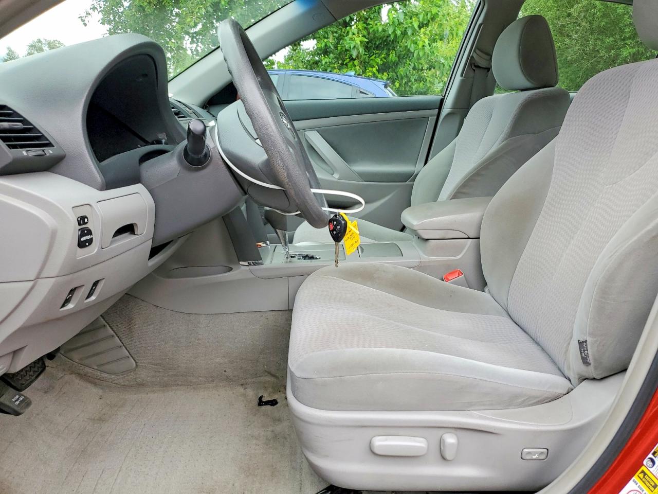 2010 Toyota Camry Le Red vin: 4T1BF3EK5AU046352