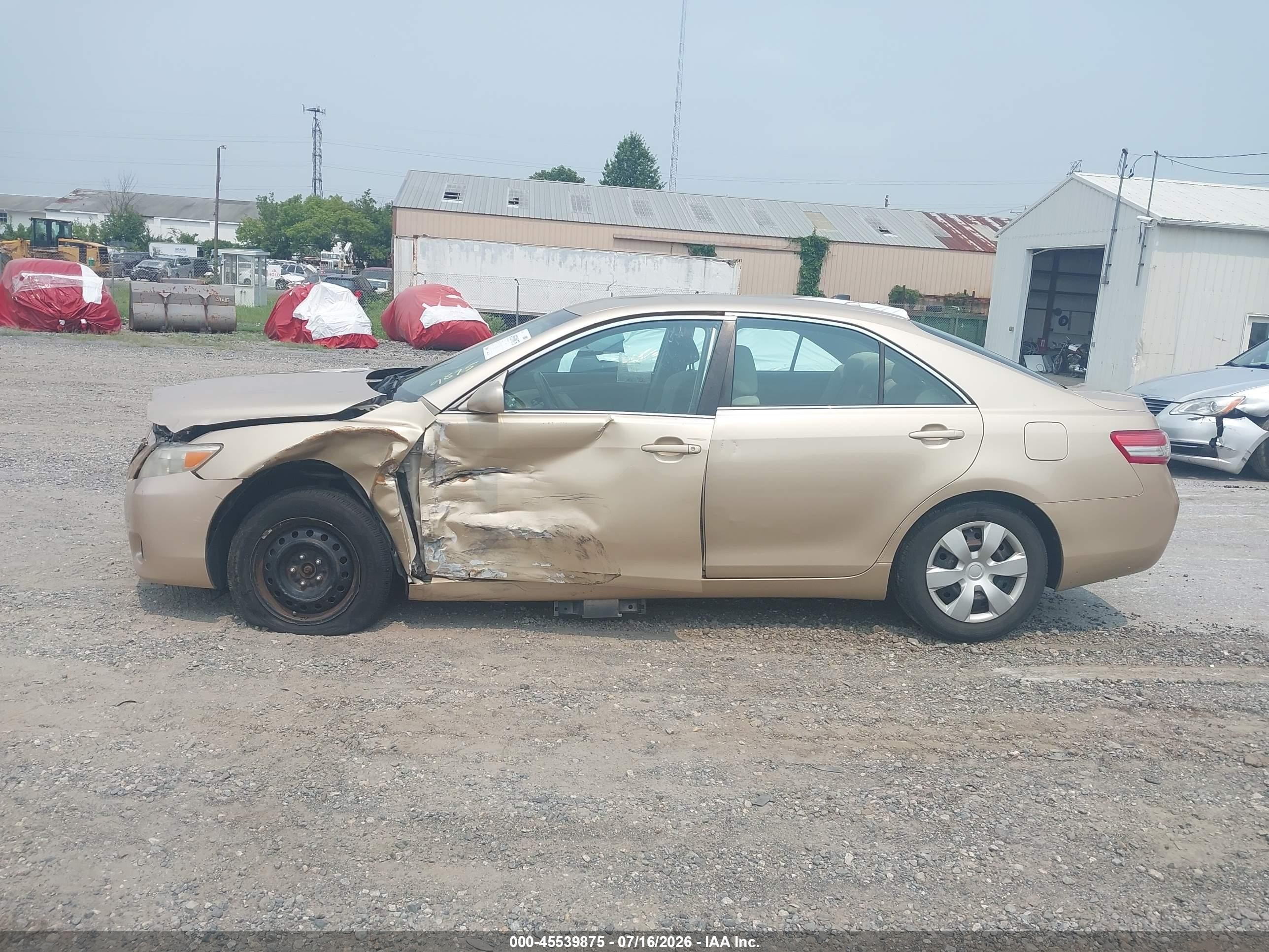 2010 Toyota Camry Le Золотой vin: 4T1BF3EK5AU048814