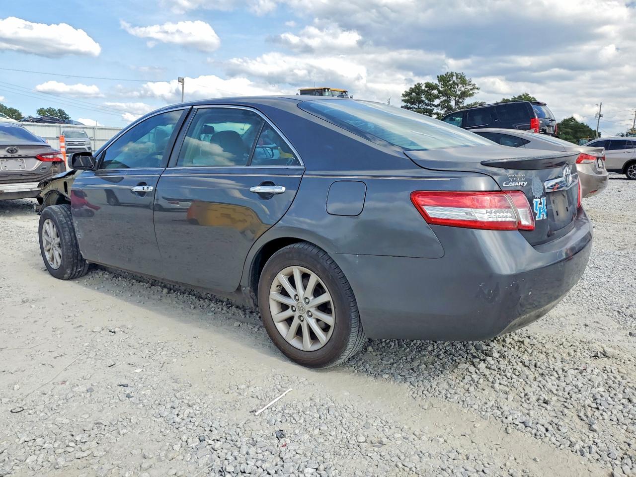 2010 Toyota Camry Xle Gray vin: 4T1BF3EK5AU078962