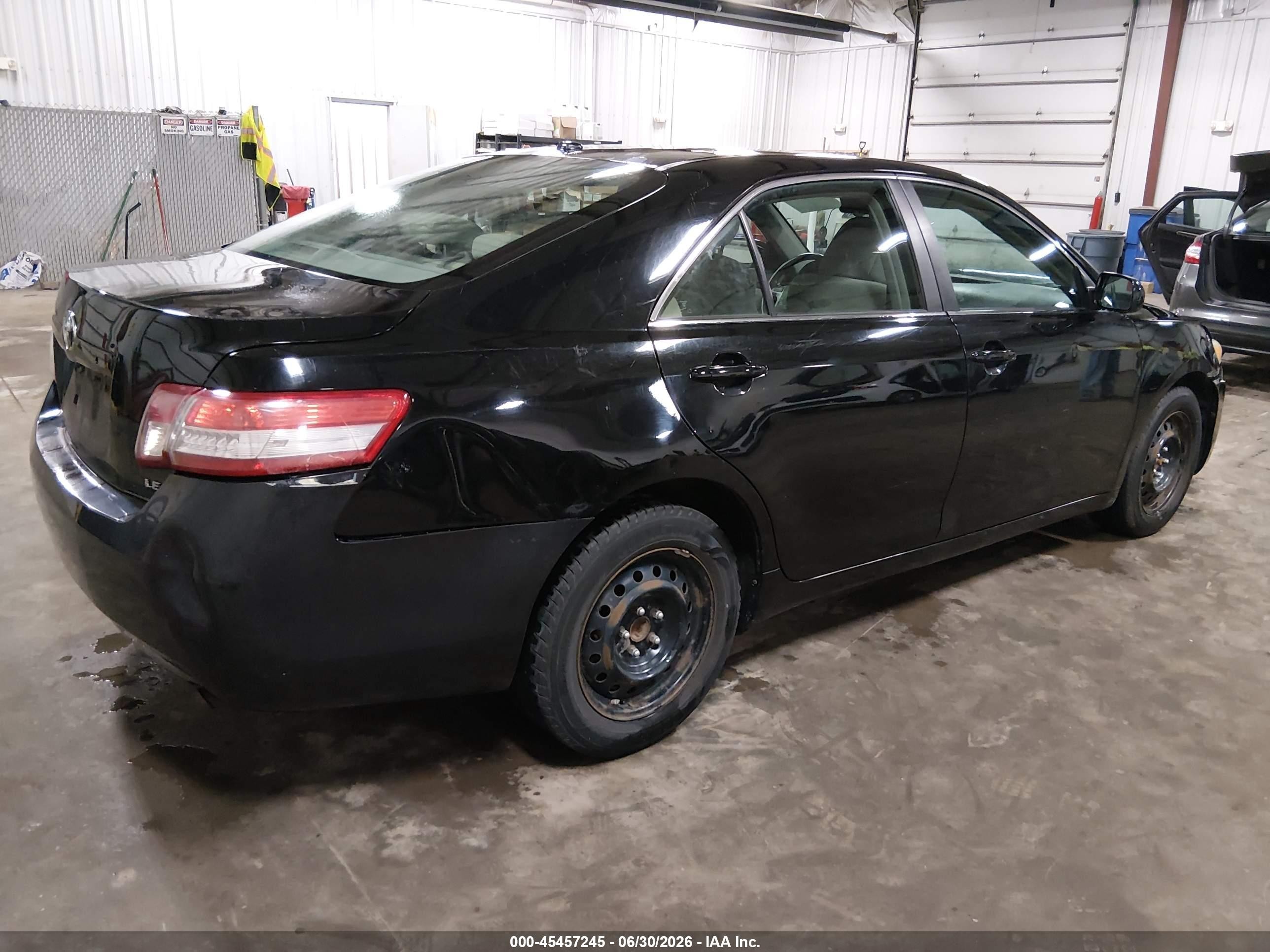2010 Toyota Camry Le Black vin: 4T1BF3EK5AU093753