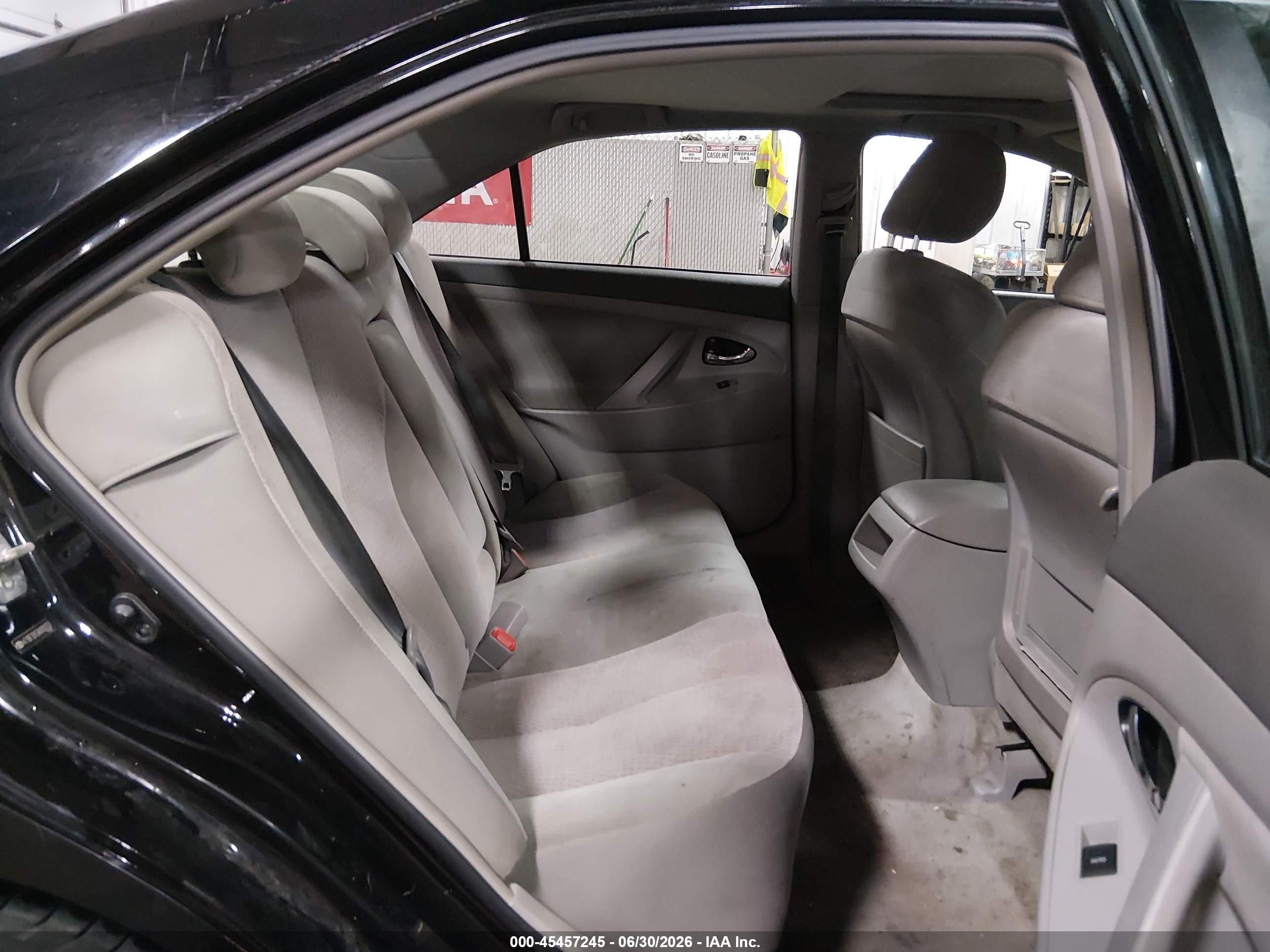 2010 Toyota Camry Le Black vin: 4T1BF3EK5AU093753