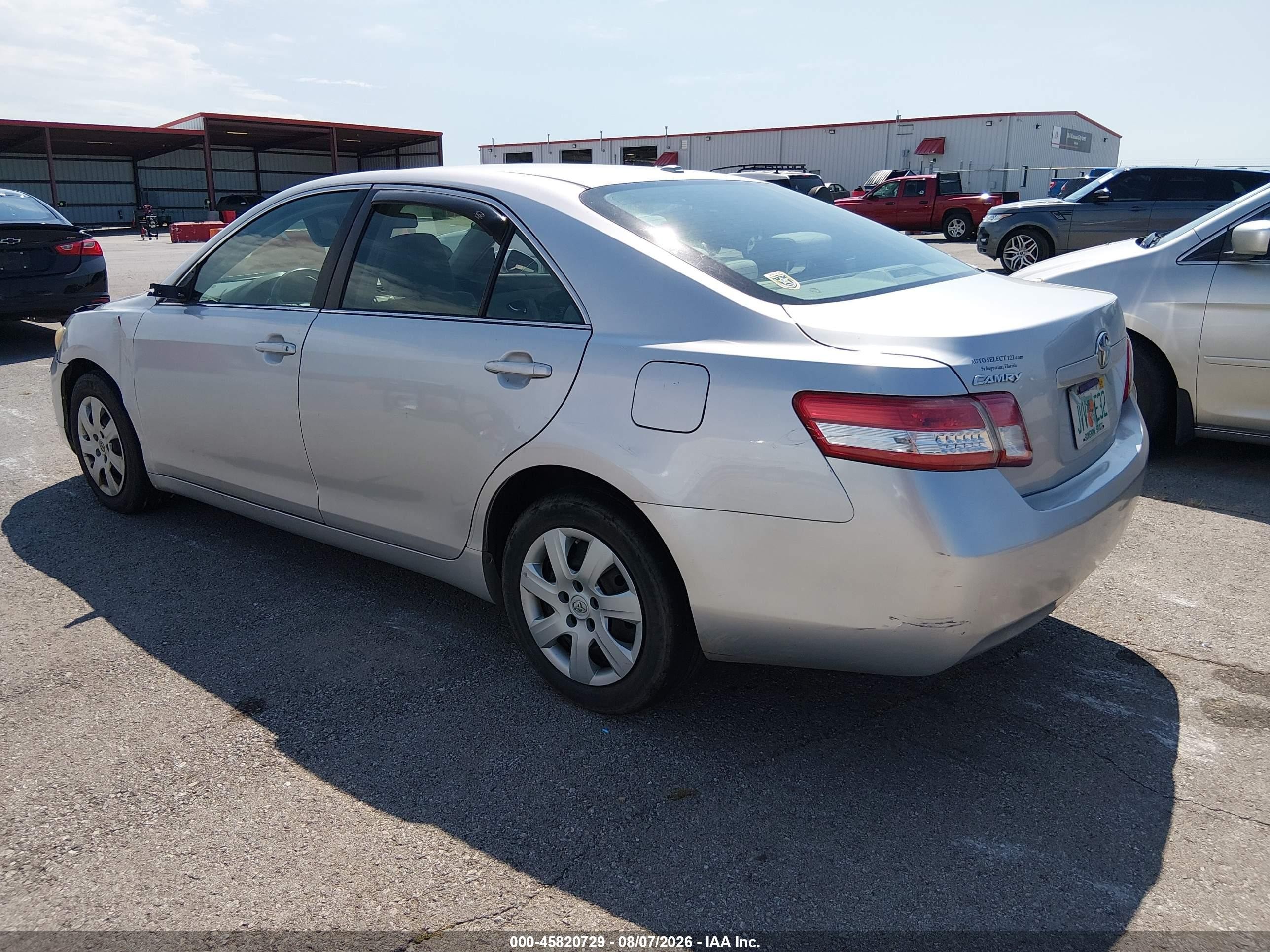 2010 Toyota Camry Le Silver vin: 4T1BF3EK5AU097611