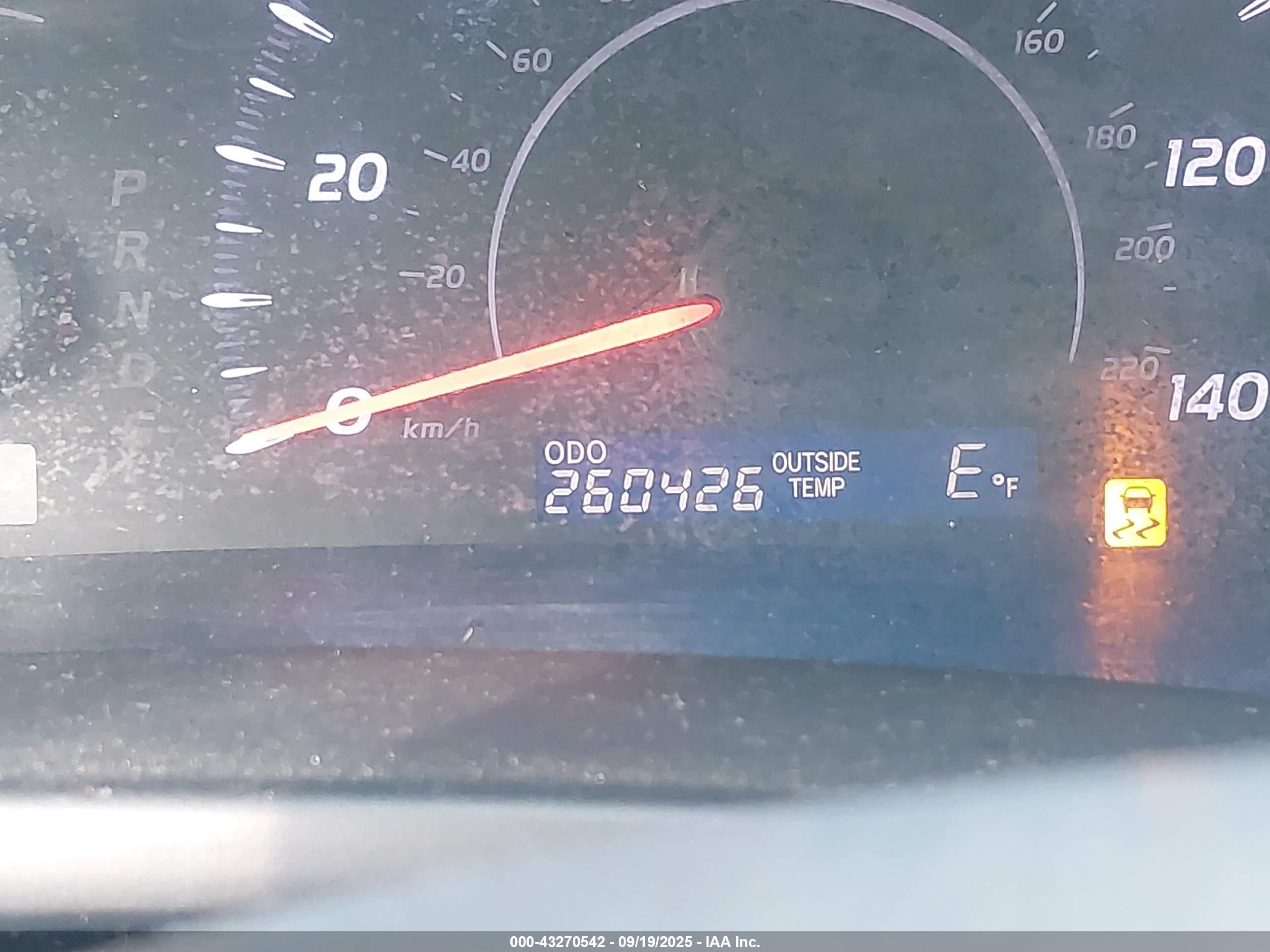 2010 Toyota Camry Le Silver vin: 4T1BF3EK5AU101415