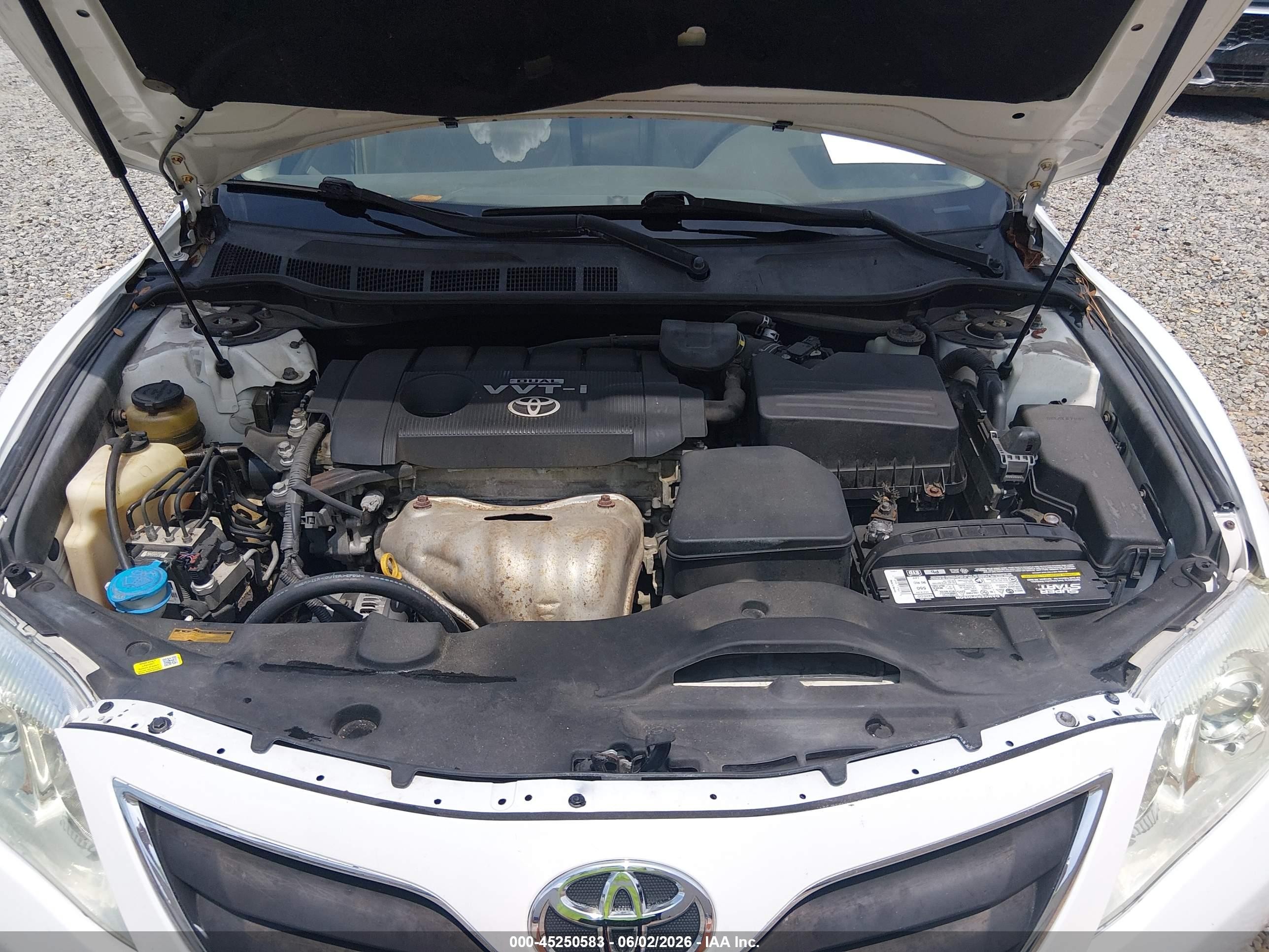 2010 Toyota Camry Le White vin: 4T1BF3EK5AU516766