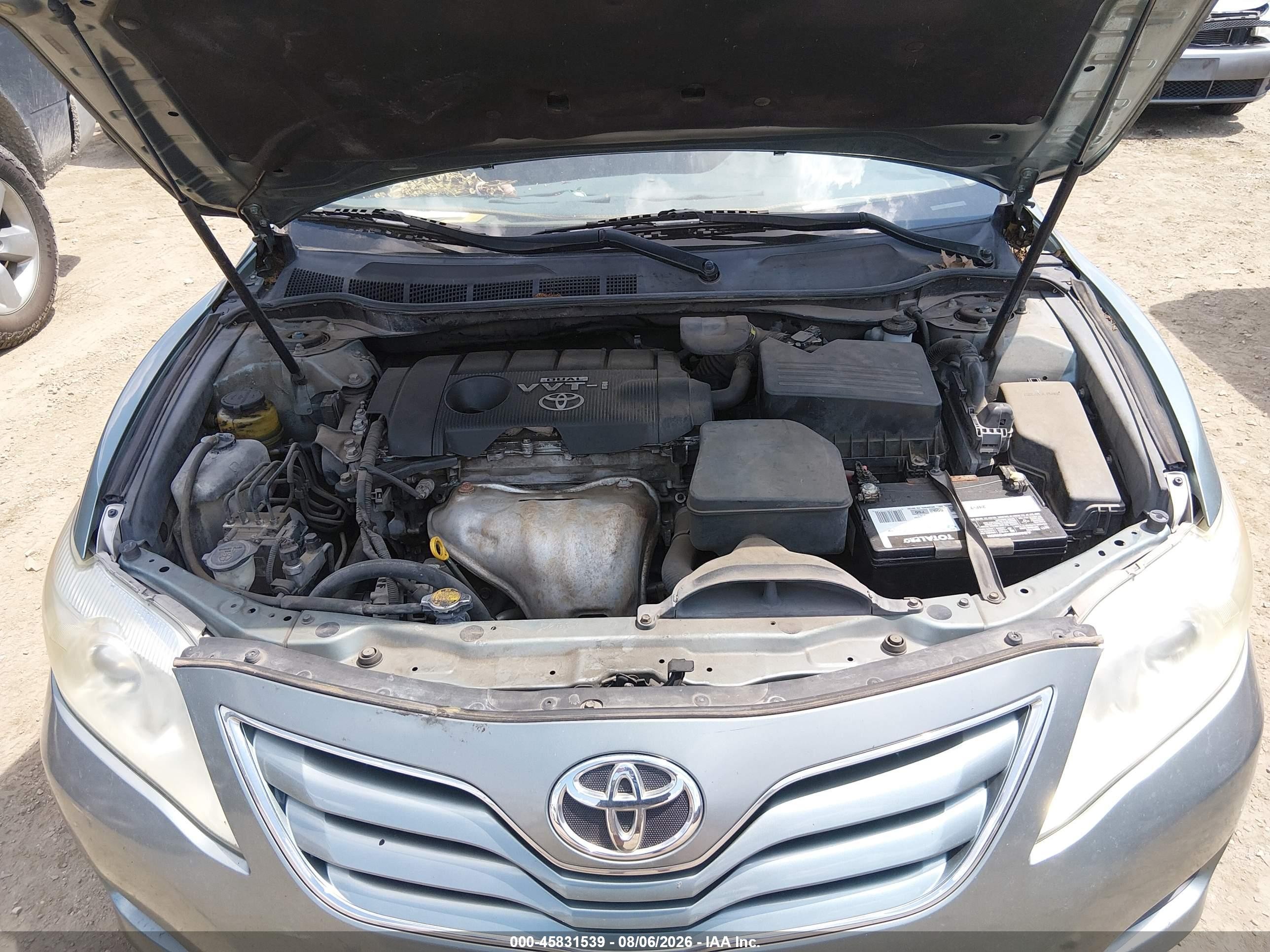 2010 Toyota Camry Le Light Blue vin: 4T1BF3EK5AU526441