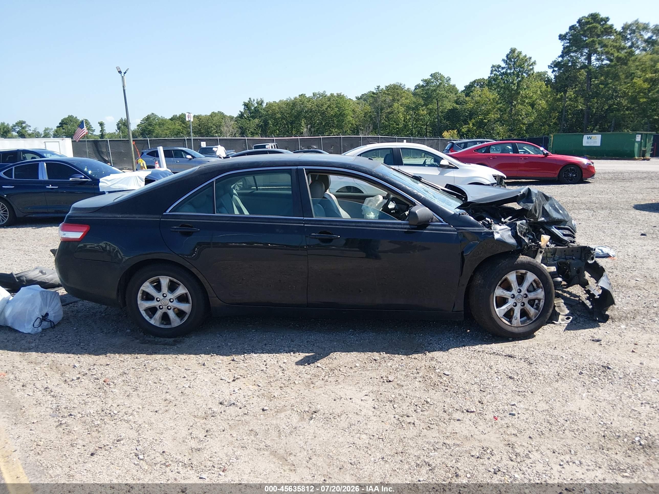 2010 Toyota Camry Le Black vin: 4T1BF3EK5AU541456