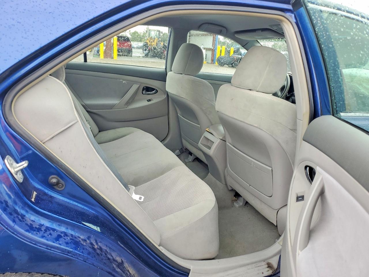 2010 Toyota Camry Le Blue vin: 4T1BF3EK5AU549041
