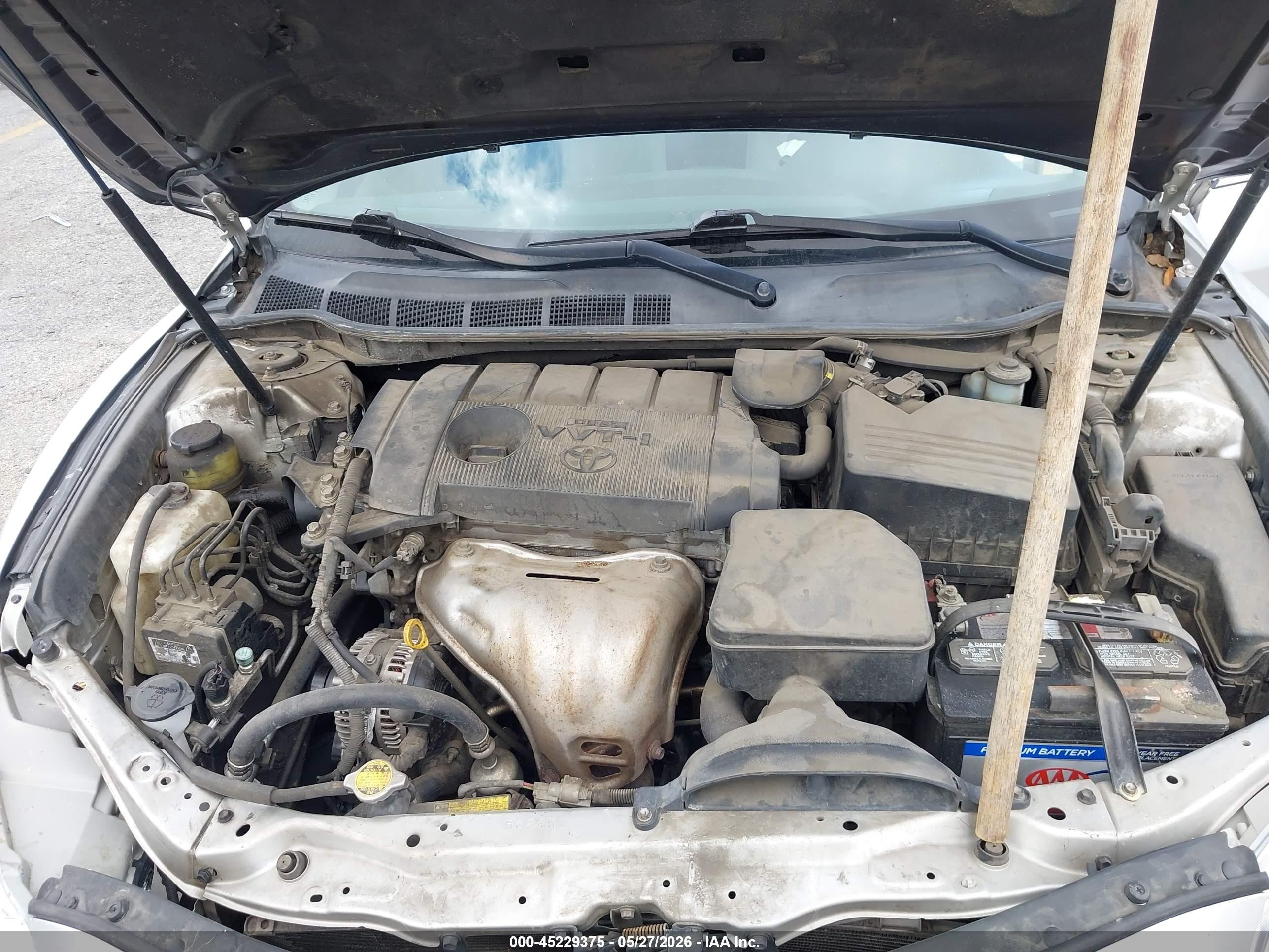 2010 Toyota Camry Le Silver vin: 4T1BF3EK5AU573193